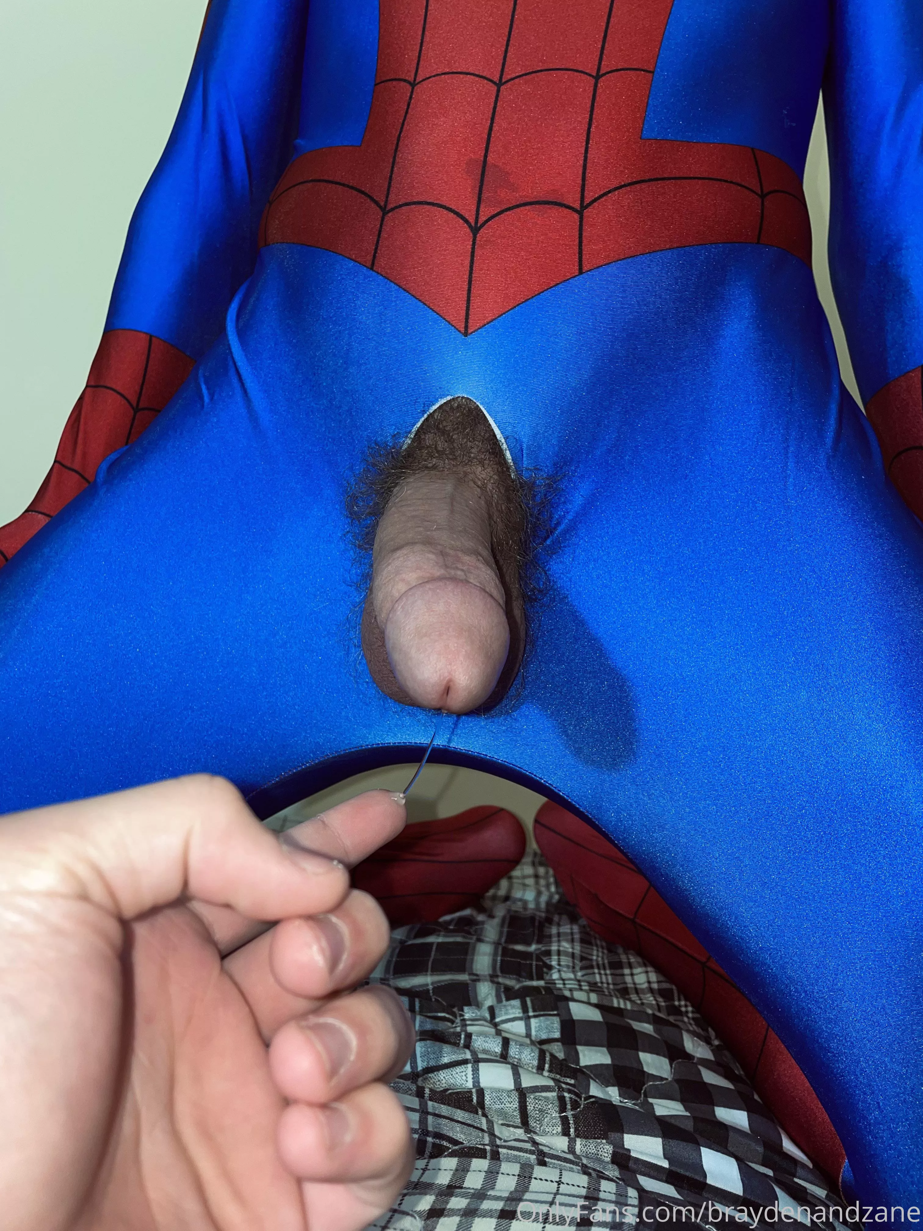 Horny Spider-Man posted by youngbibros