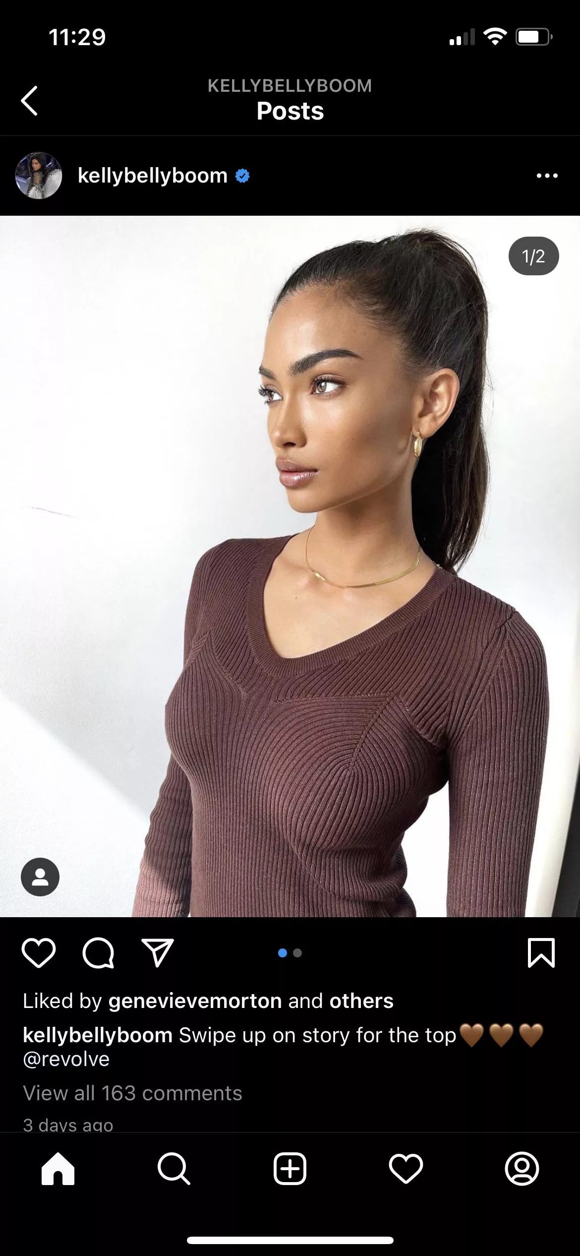 Hot girl with huge tits in a sexy right sweater posted by larrythestick