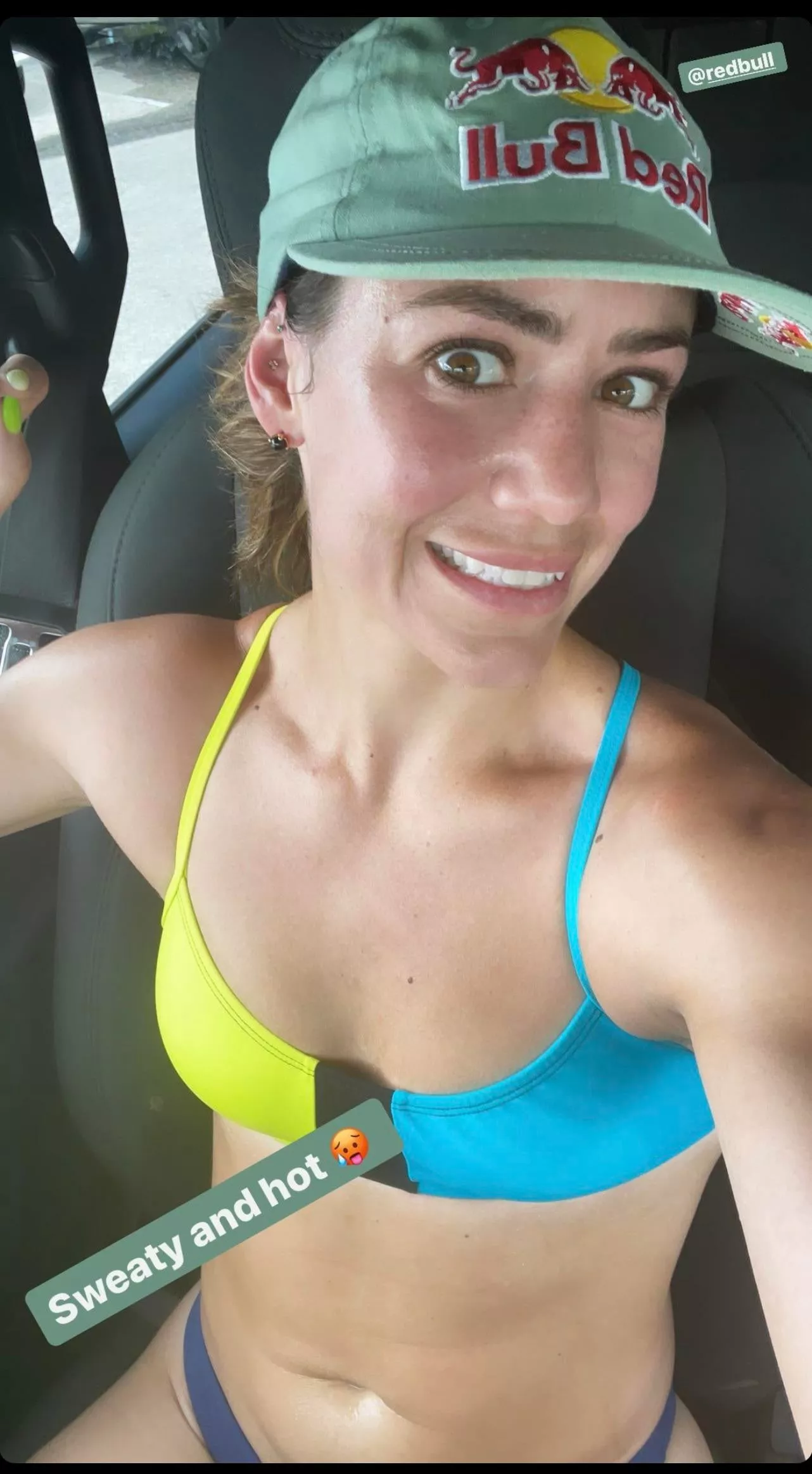 hot sweaty Camille Leblanc Bazinet posted by NeuteredPenguin