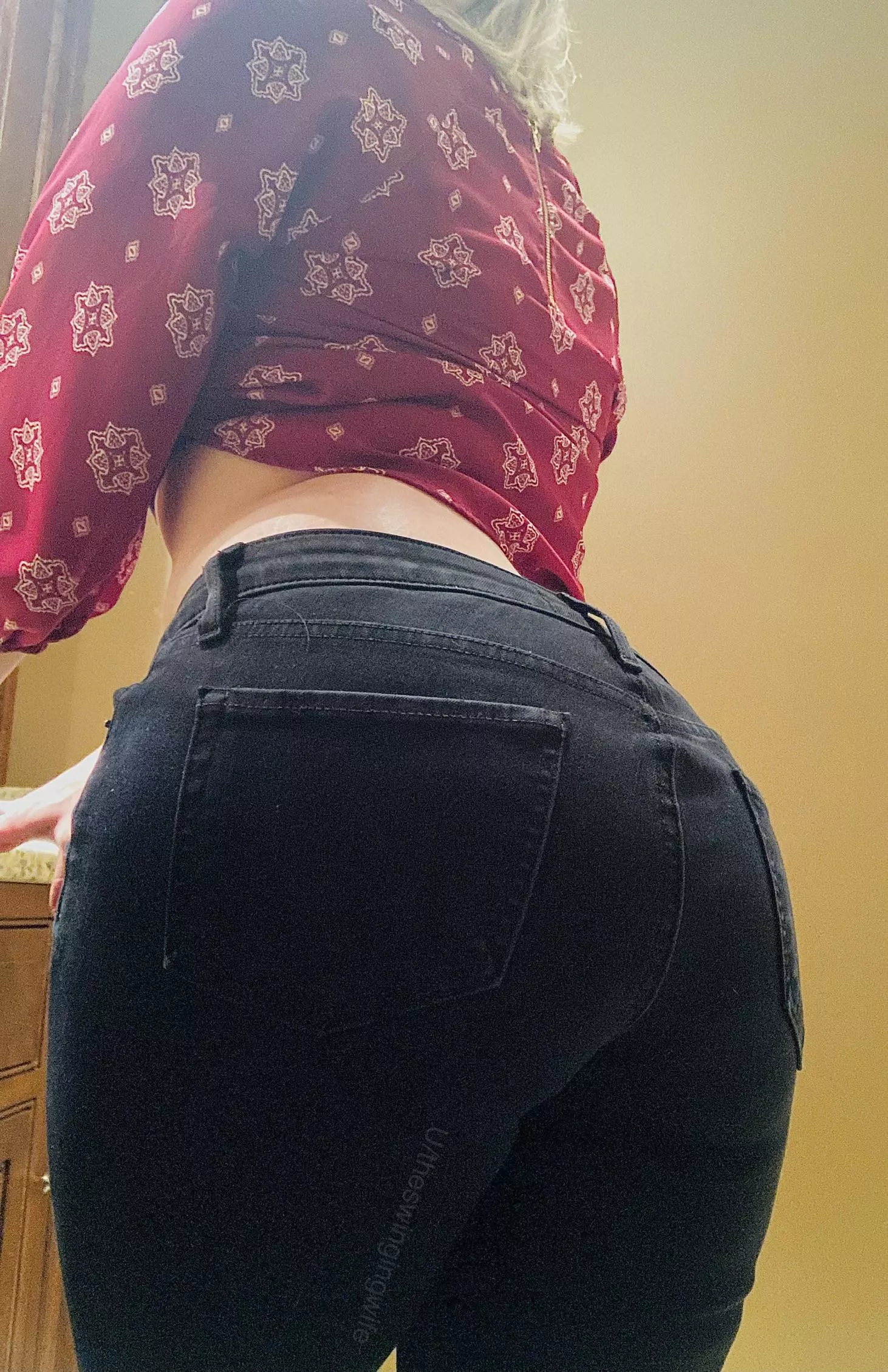 How does my ass look? posted by theswingingwife