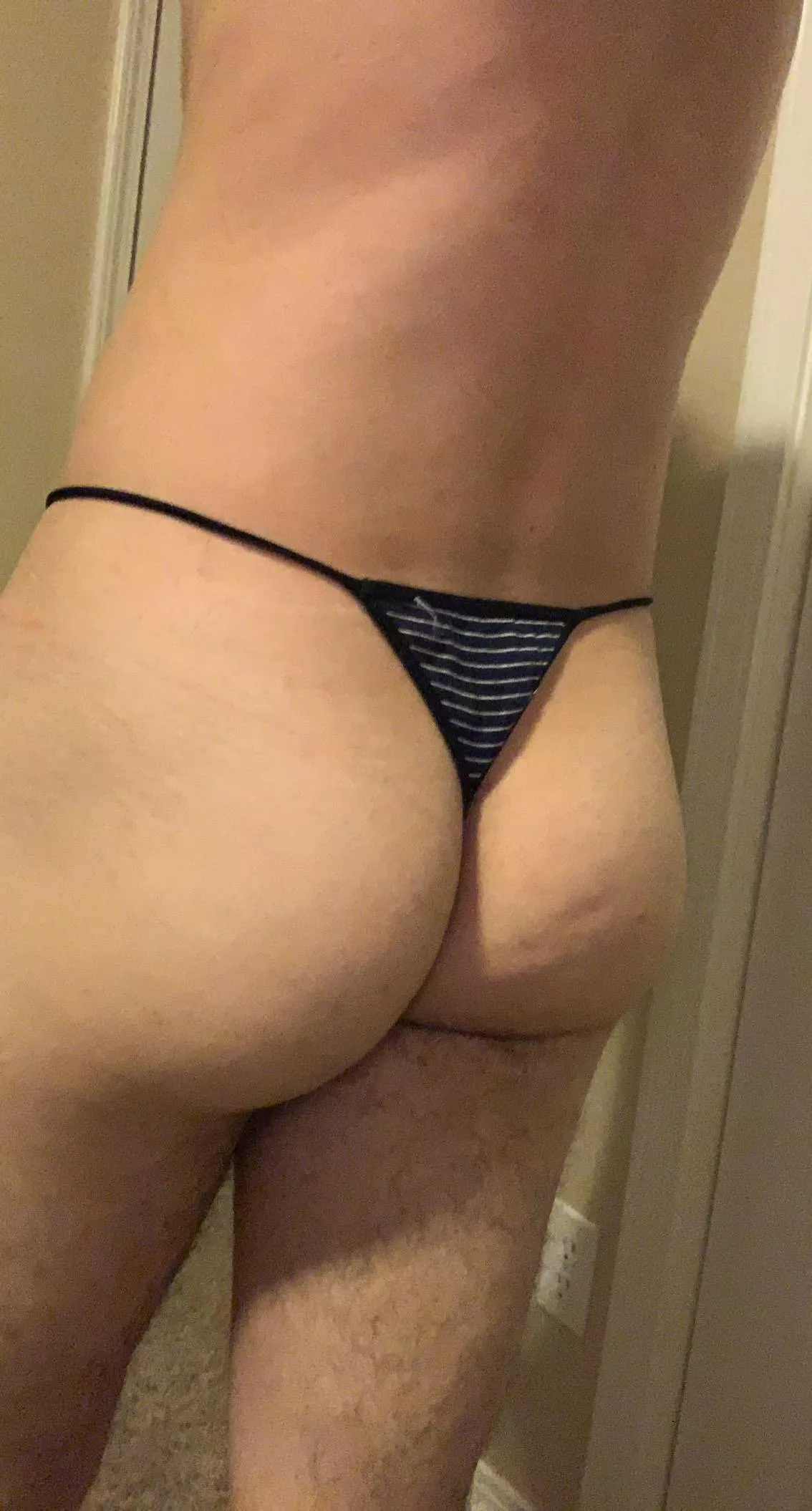 How does my booty look in this g string? posted by calvinthongboy