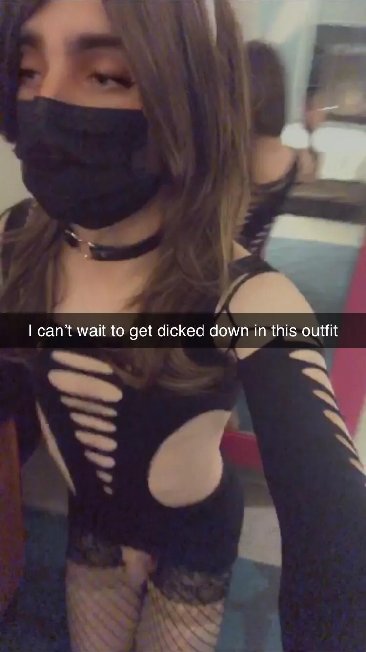 how would you react if your friend sent you this snap? posted by carlyrosesissy42