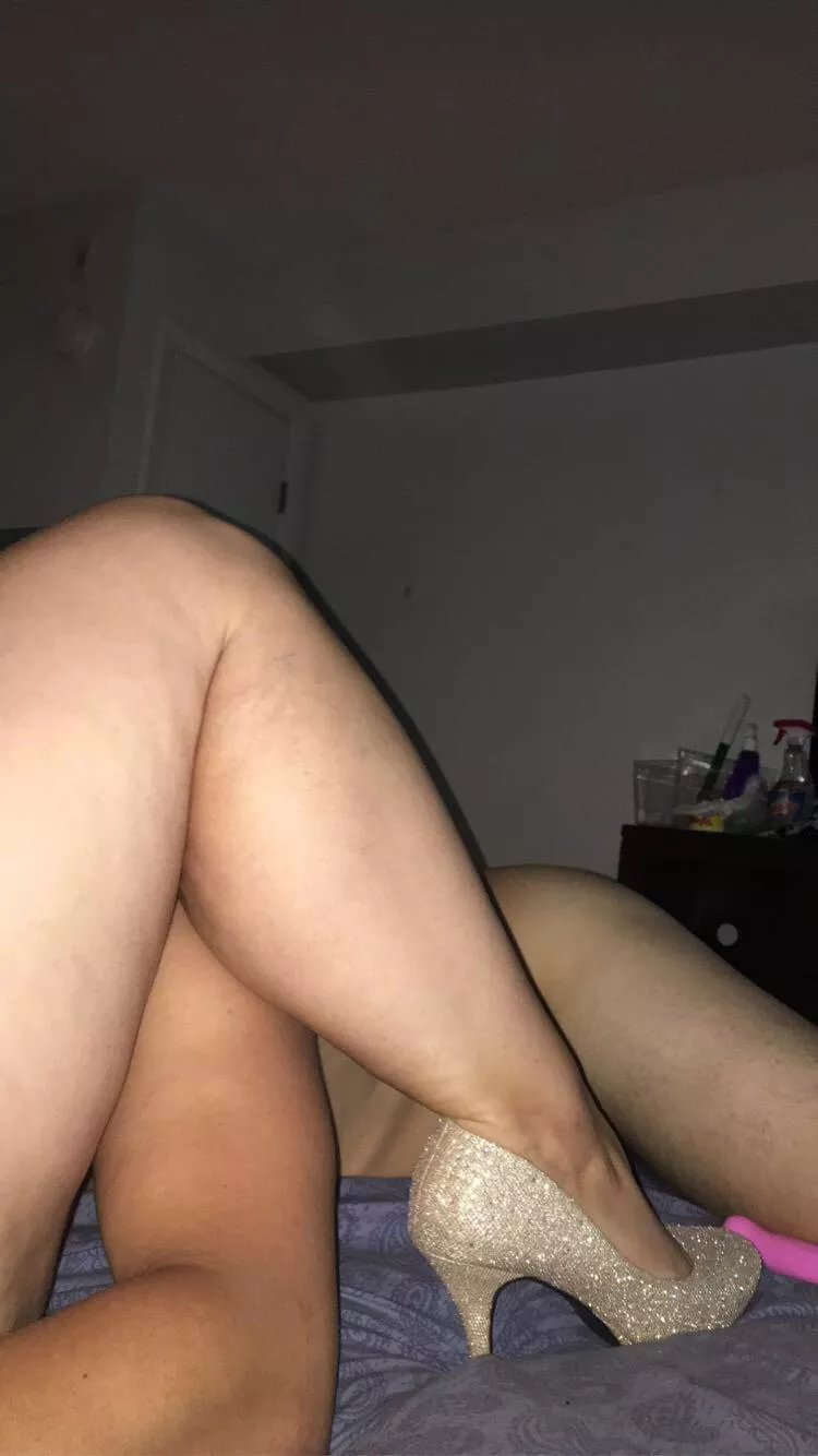 Hubby loves being in between my legs. Ready to be next up?😉❤️ posted by queenboootea