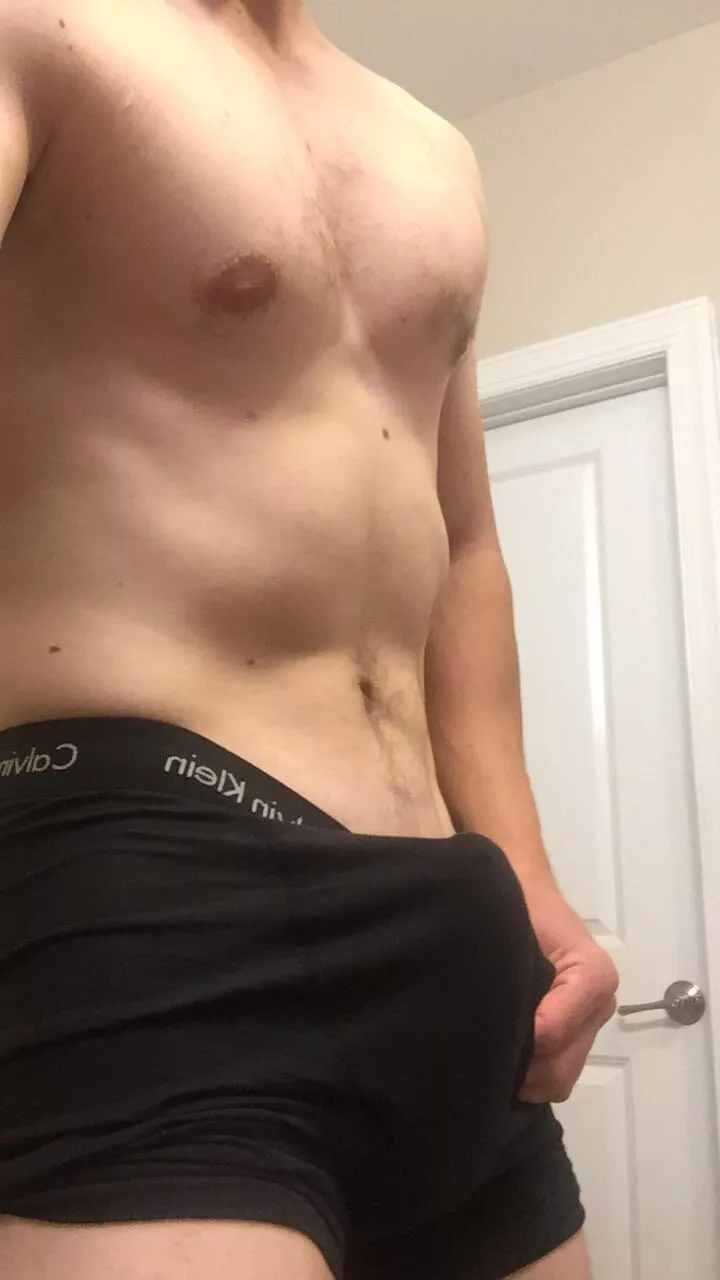 I always feel super horny in my Calvin boxer briefs 🍆💦 posted by yahoouser1465