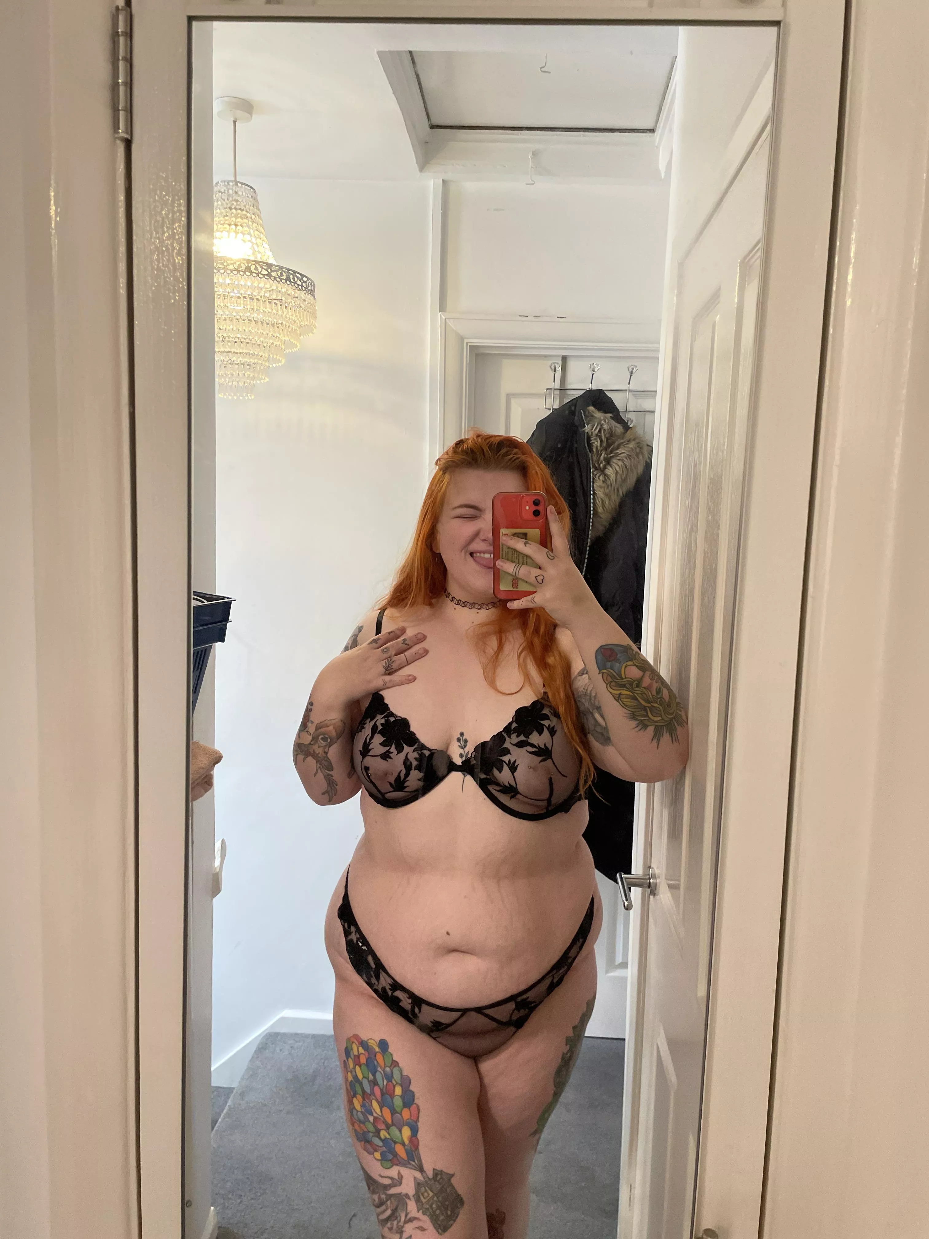 i bought lingerie for halloween, do you like it? posted by lily_l0ves