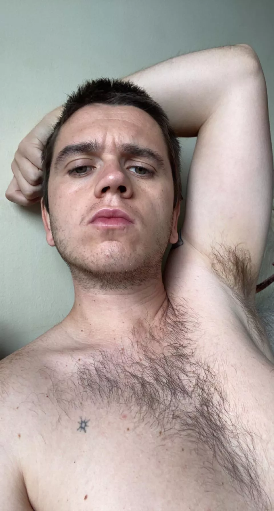 I don’t post on this sub Reddit enough 😬 here, have some armpit 💕 posted by btgdsamxxx