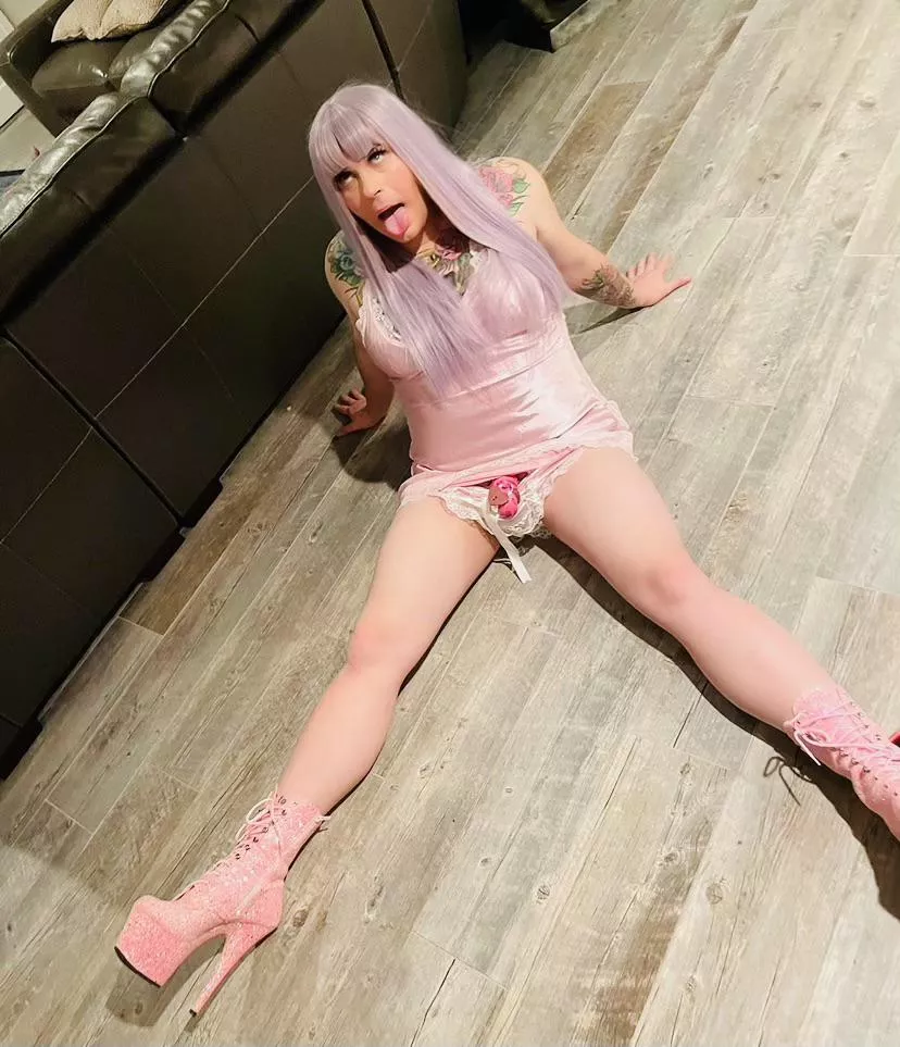 I dress like a sex doll….because I’m in permanent chastity and I want you to use me like one. posted by nikkigraziano13