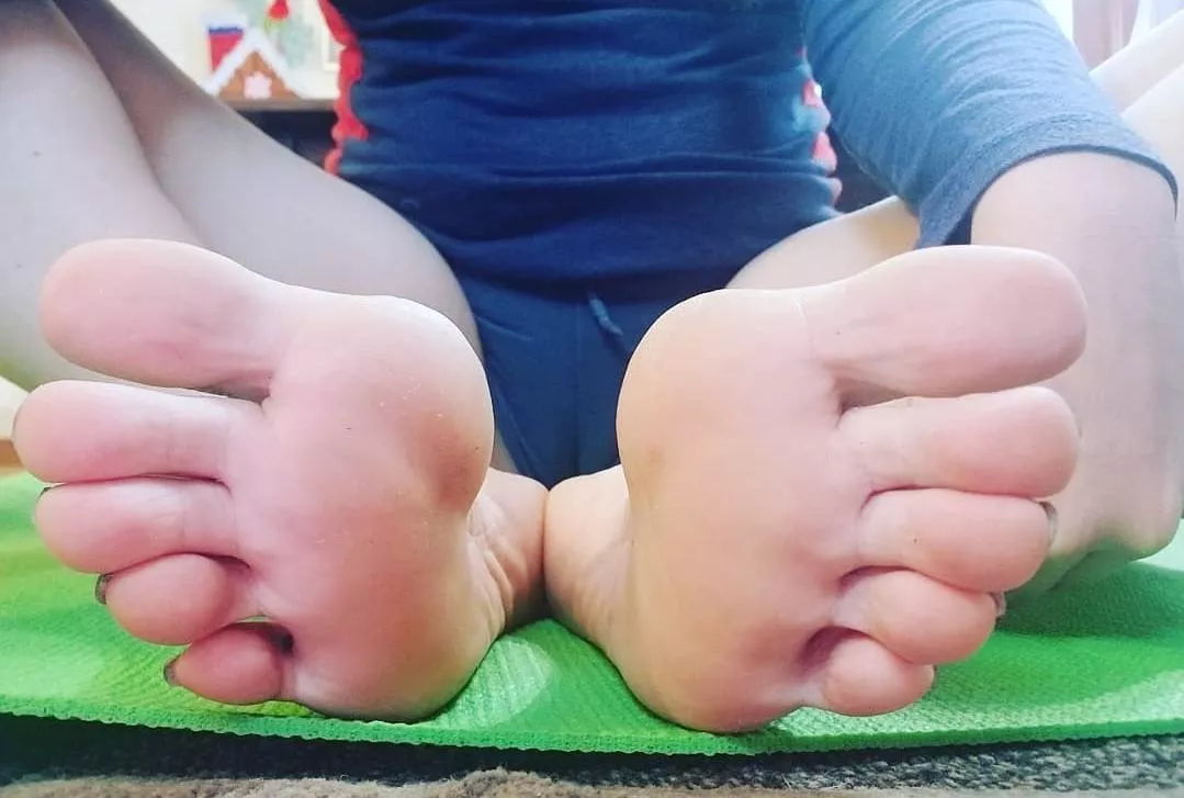 I feel like something is missing from between my soles 🤔 posted by Puzzled-Grapefruit