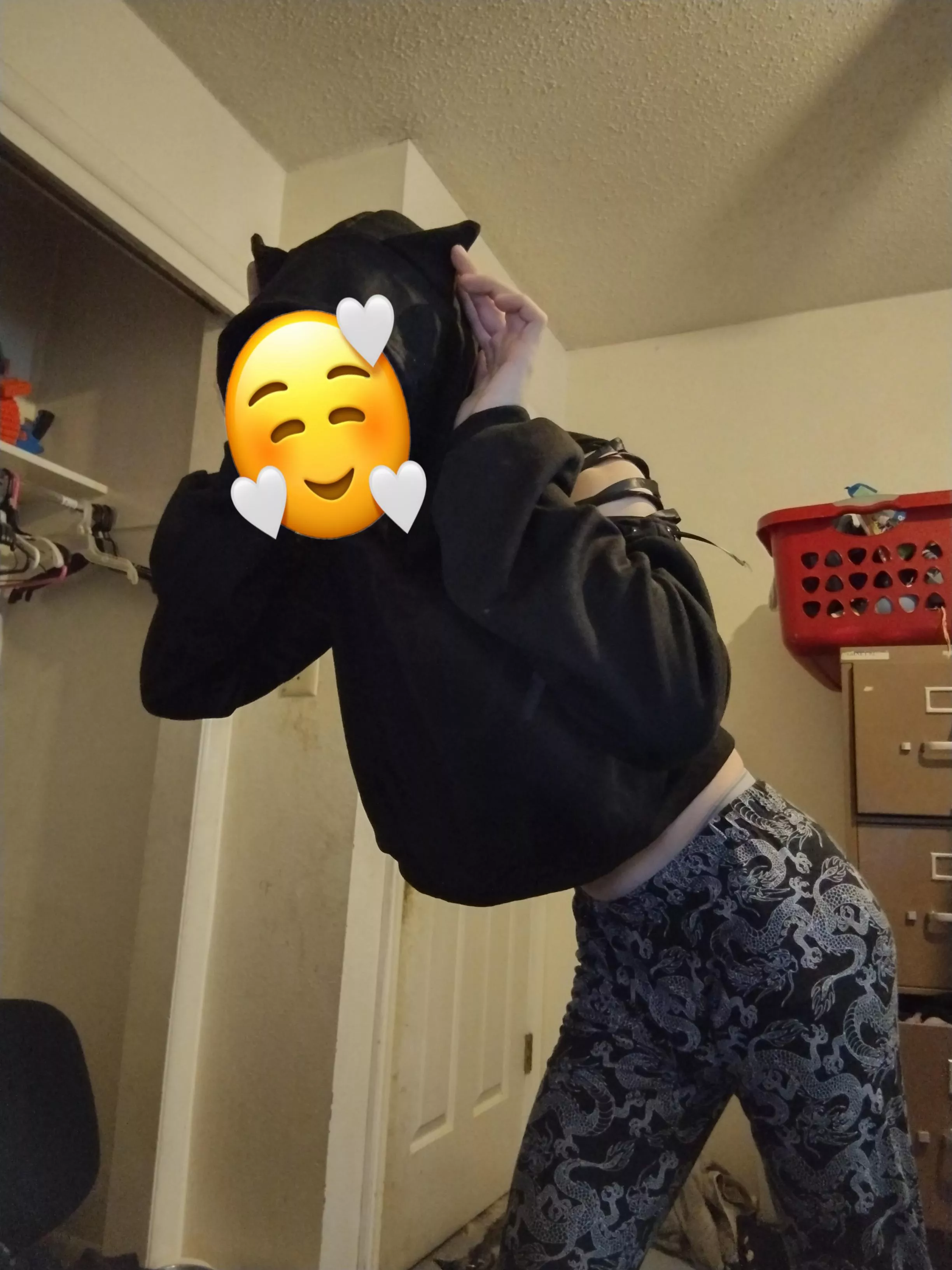 I got a really cute cat hoodie, crop top combo it's so cute. 🥰 posted by zagilar