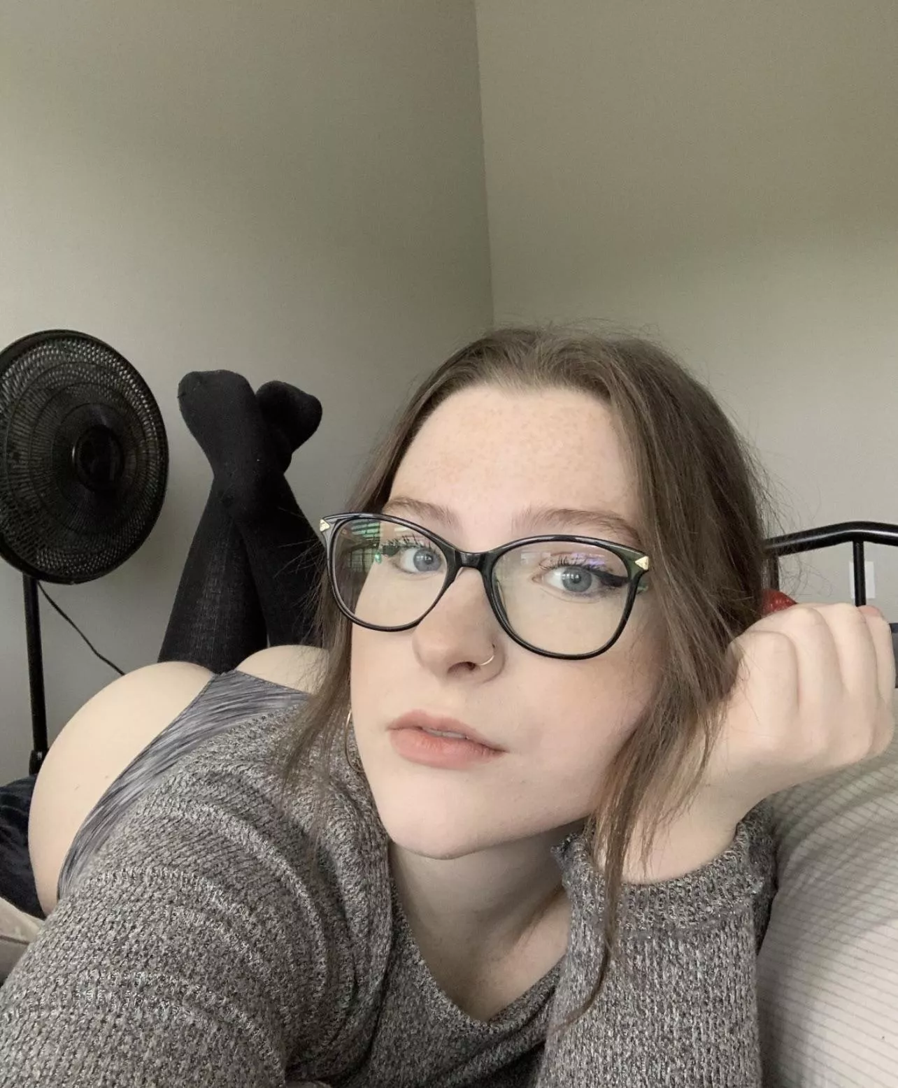 I got hate on another subreddit because iâ€™m â€œtoo paleâ€ and i â€œglow.â€ So iâ€™m posting here because i figured iâ€™d be more appreciated! posted by lilelfbaby518