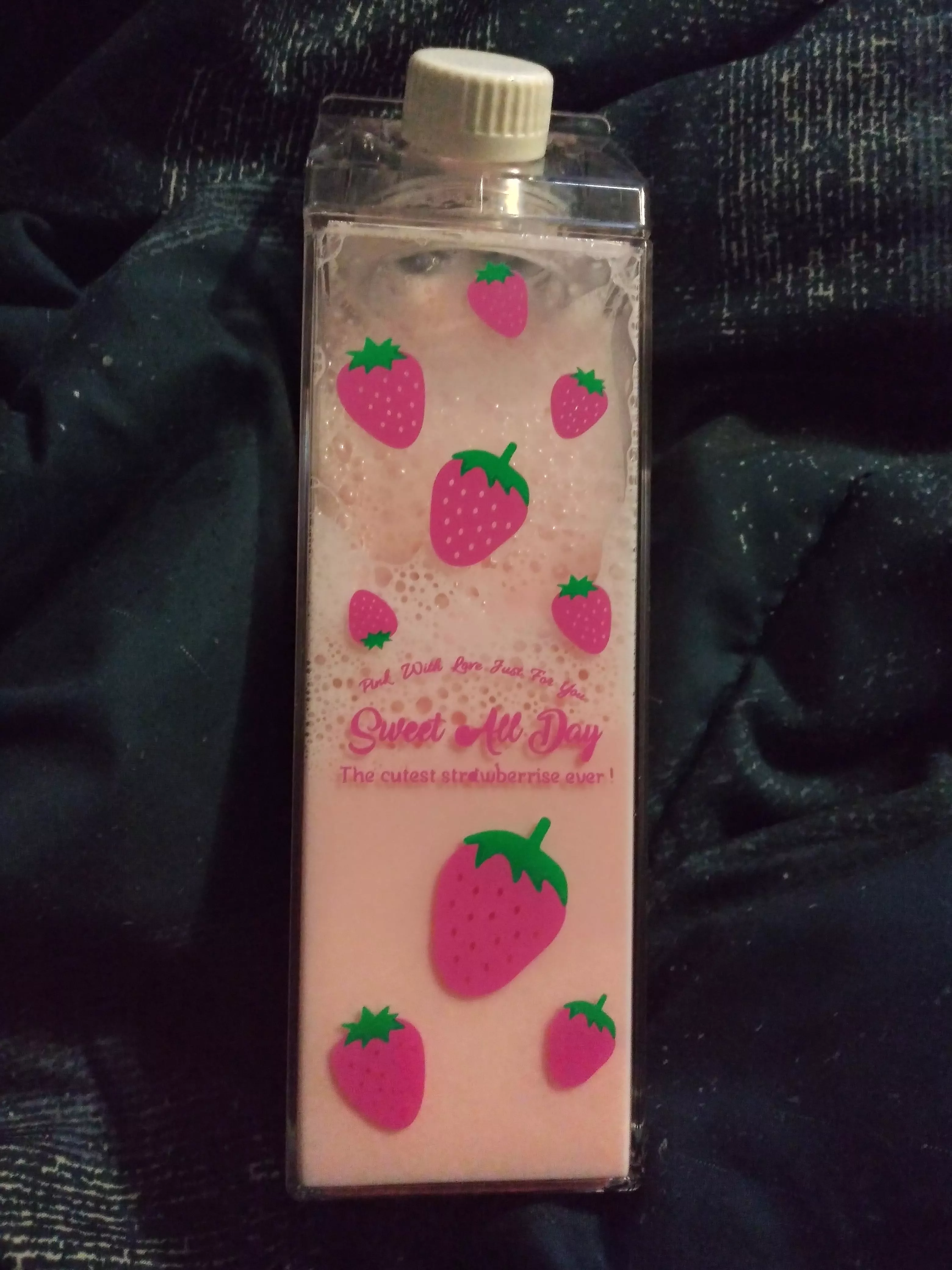 I gots a new strawberry bottle for driiinks!! 🍓 OwO posted by kittenmittens-OwO-