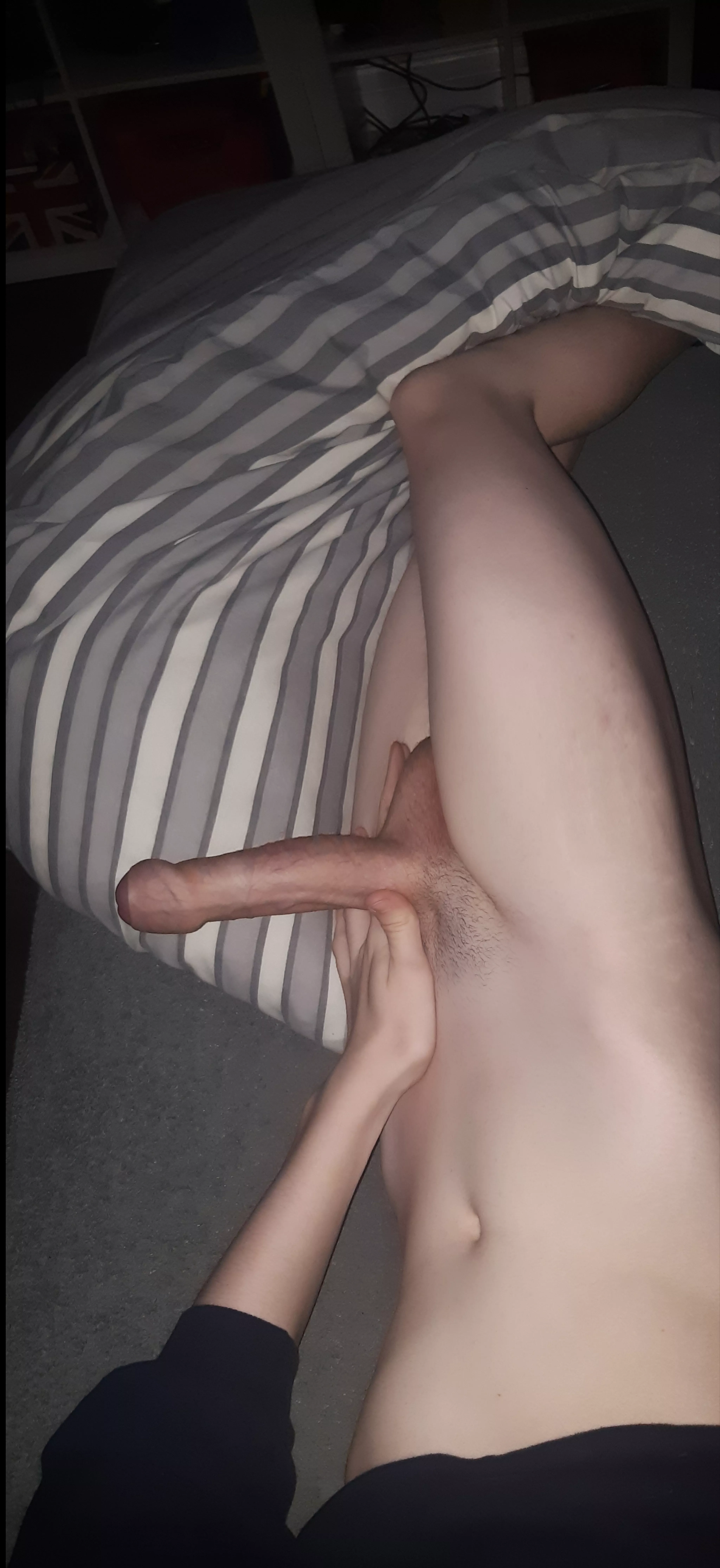 I hope all you lil twinks appreciate my twink body and my cock ;) posted by Femboithing