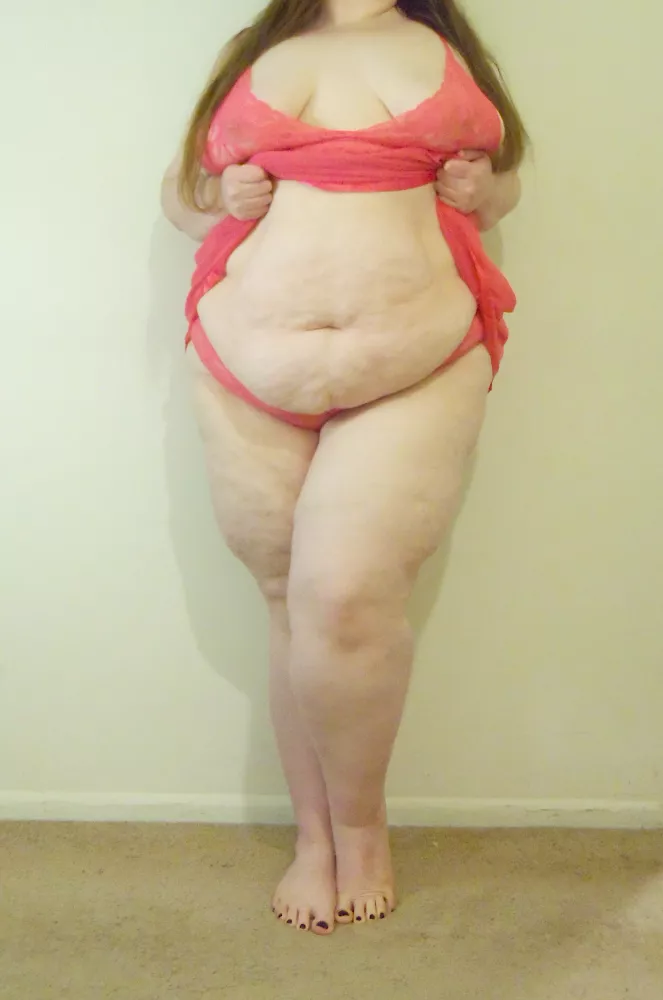 I hope my tummy looks ok? posted by BabyJaneBBW