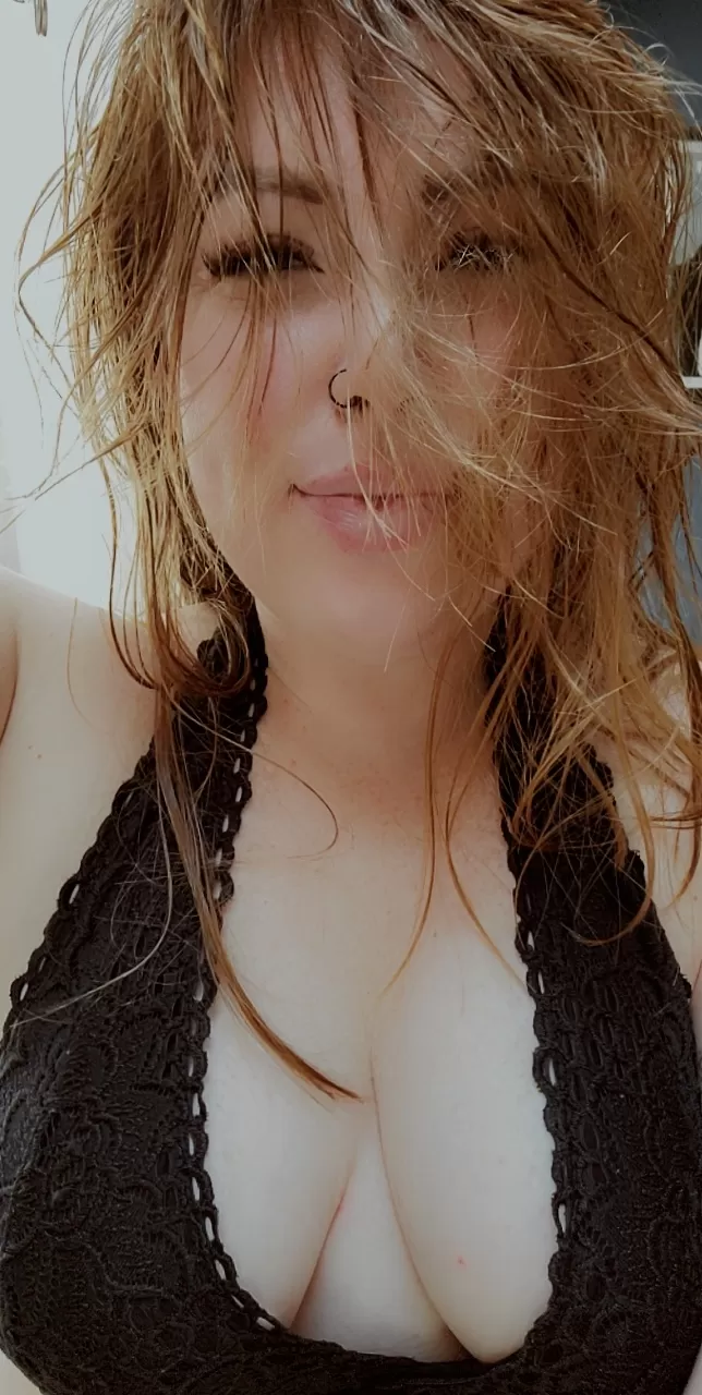 I hope you don't mind the messy hair 😌 [f] posted by jrenof_