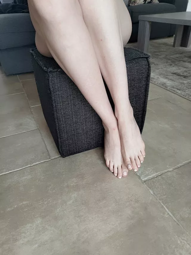 I hope you guys like my feet pics? posted by mariea91