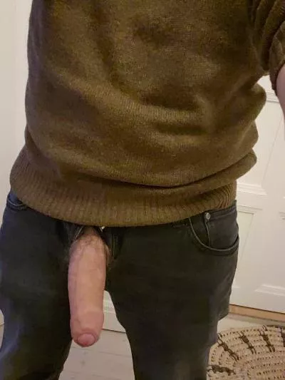 I hope you like this 38 year old uncut dick posted by uncutchap