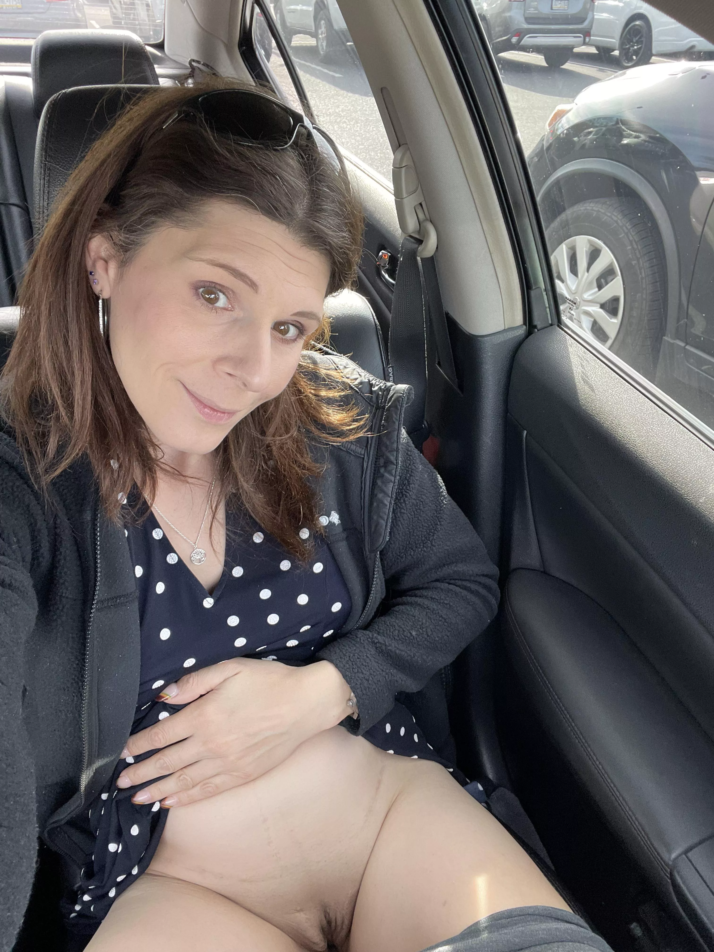 I just canâ€™t seem to help myself when Iâ€™m out and about (40F) posted by AutumnGoddess81