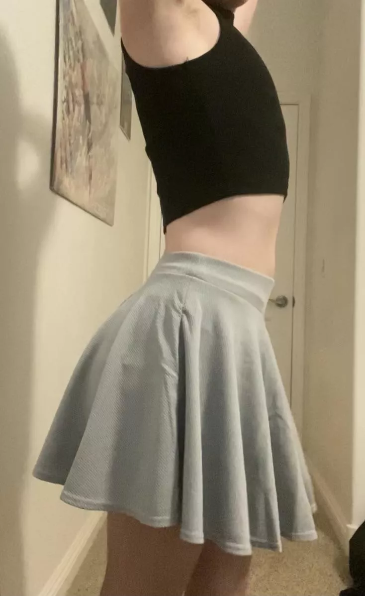 I just got my first skirt and I really liked how it looks :) posted by nunya4673