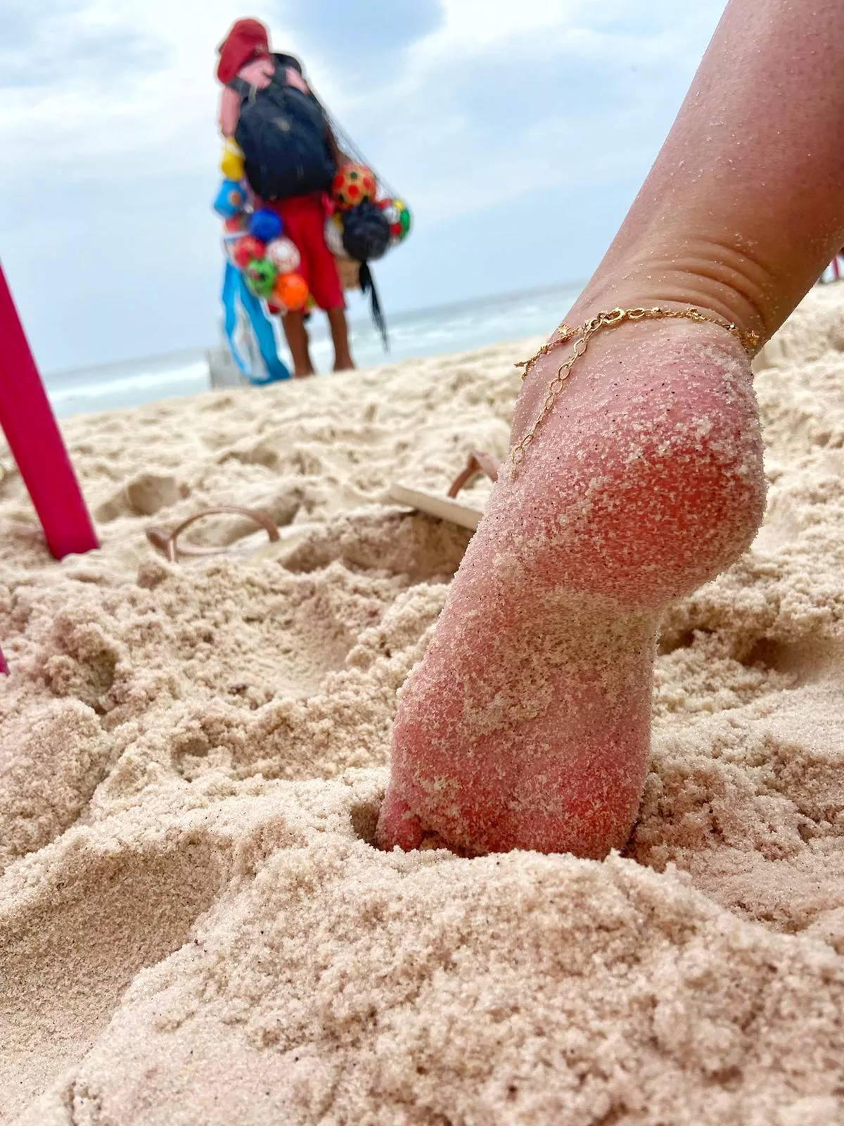 I know if you were on the beach I would catch you peeking at my pink soles posted by valeriefeet99