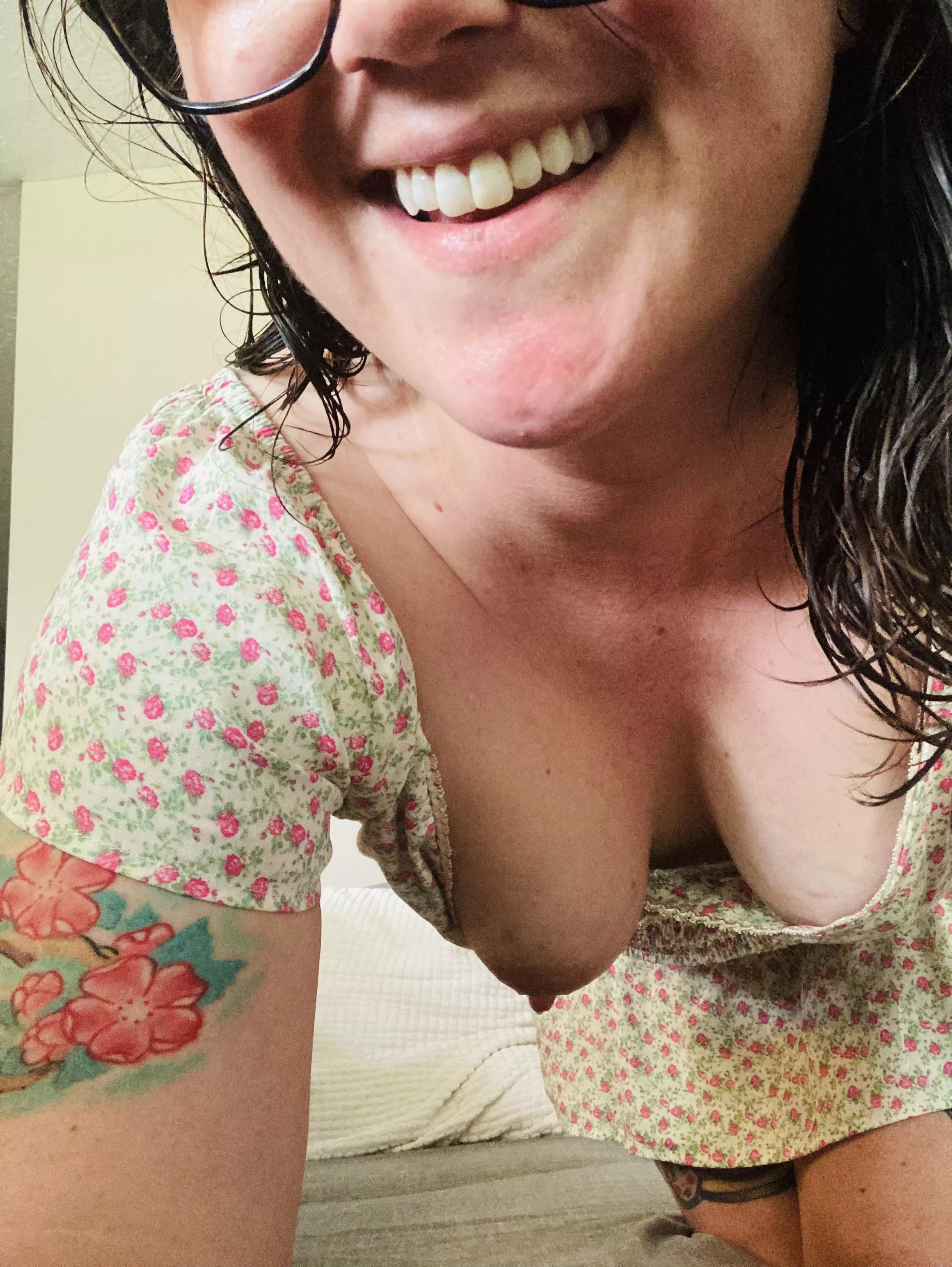 I leak little drips after a shower posted by brattygirlhelene