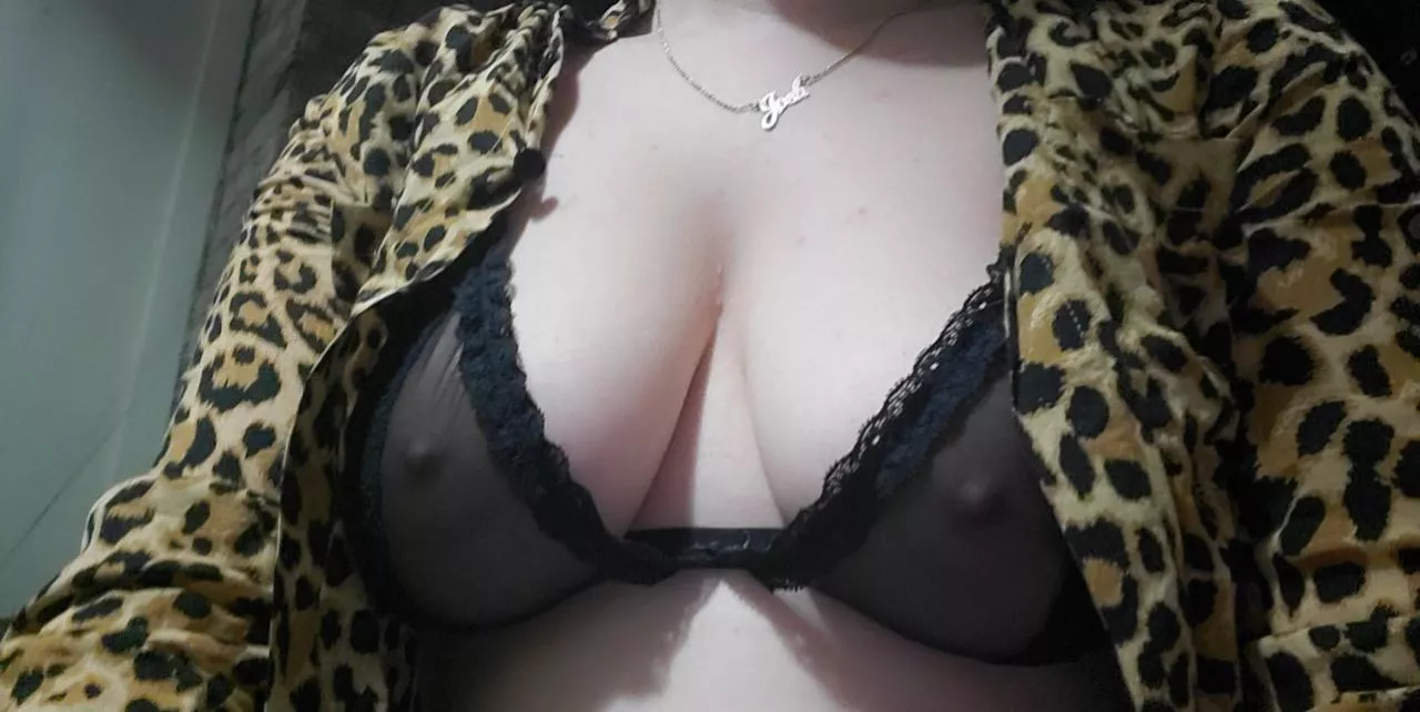 I like the way my tits look in the top 😇 (oc) posted by LadyIncantus