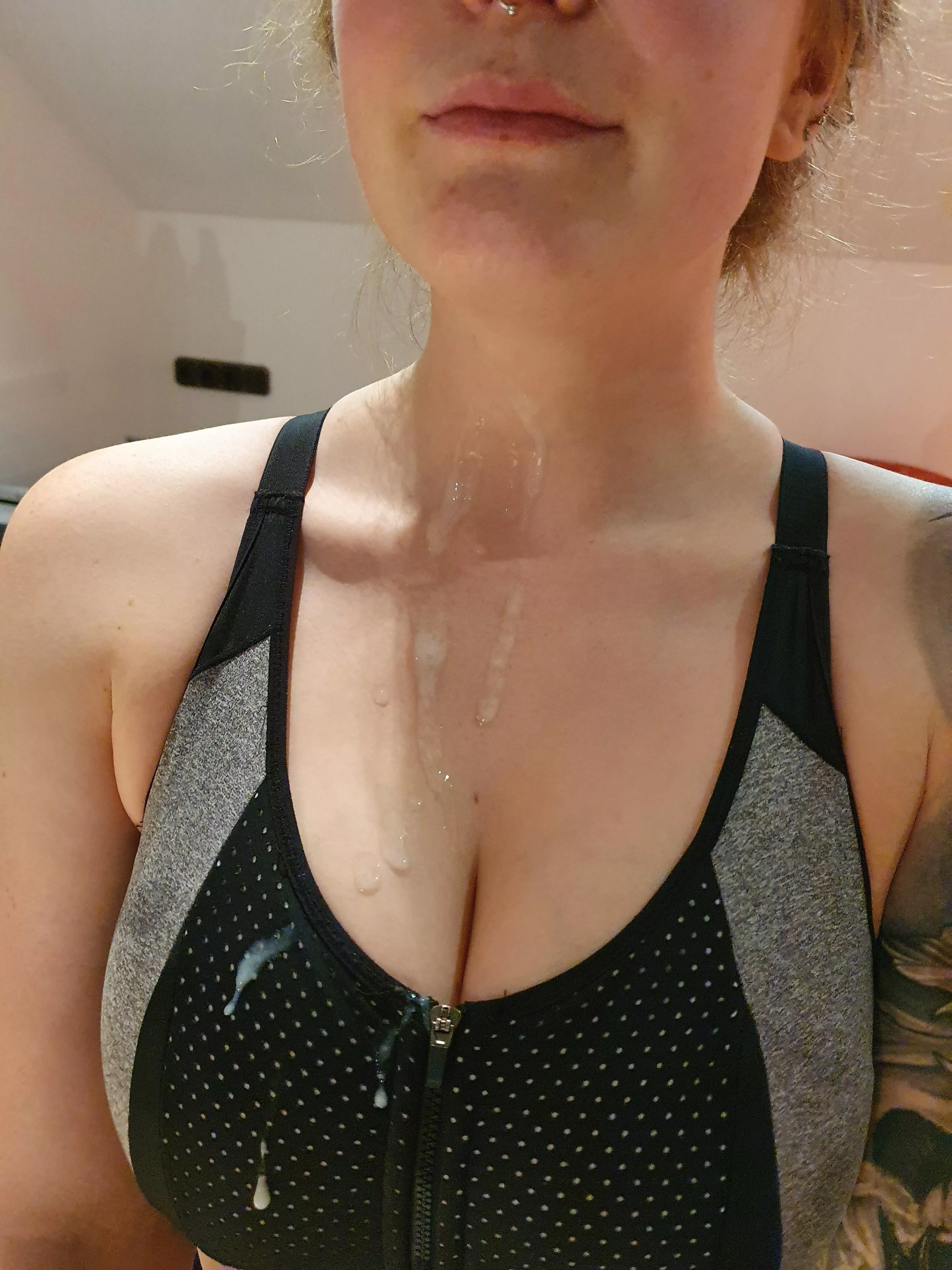 I love being the gym's cumslut 💦 posted by GingerLovesAnal