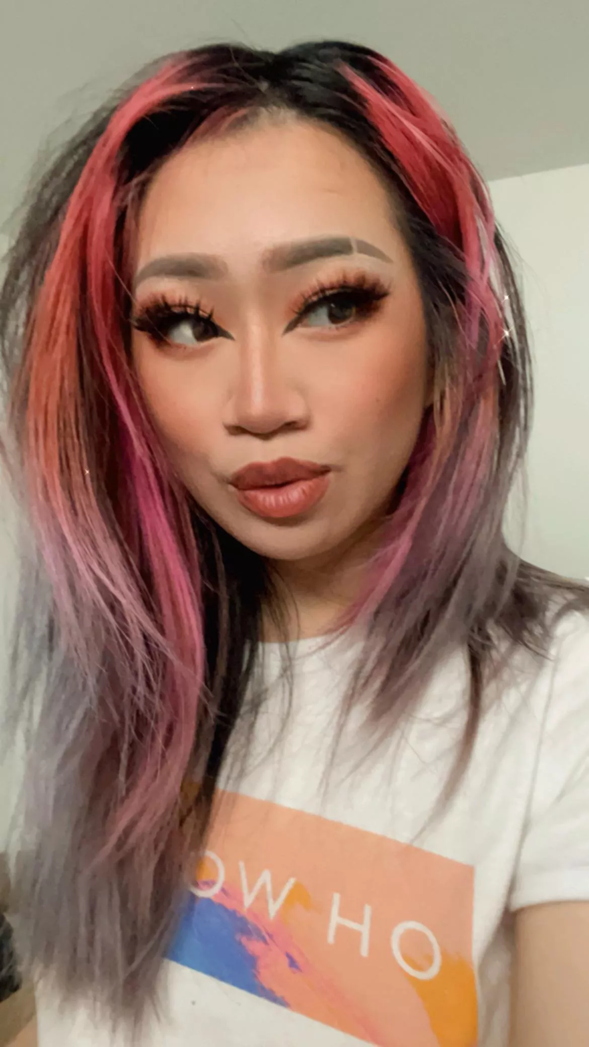 i love makeup too, ruin me with cum? posted by bbivyx