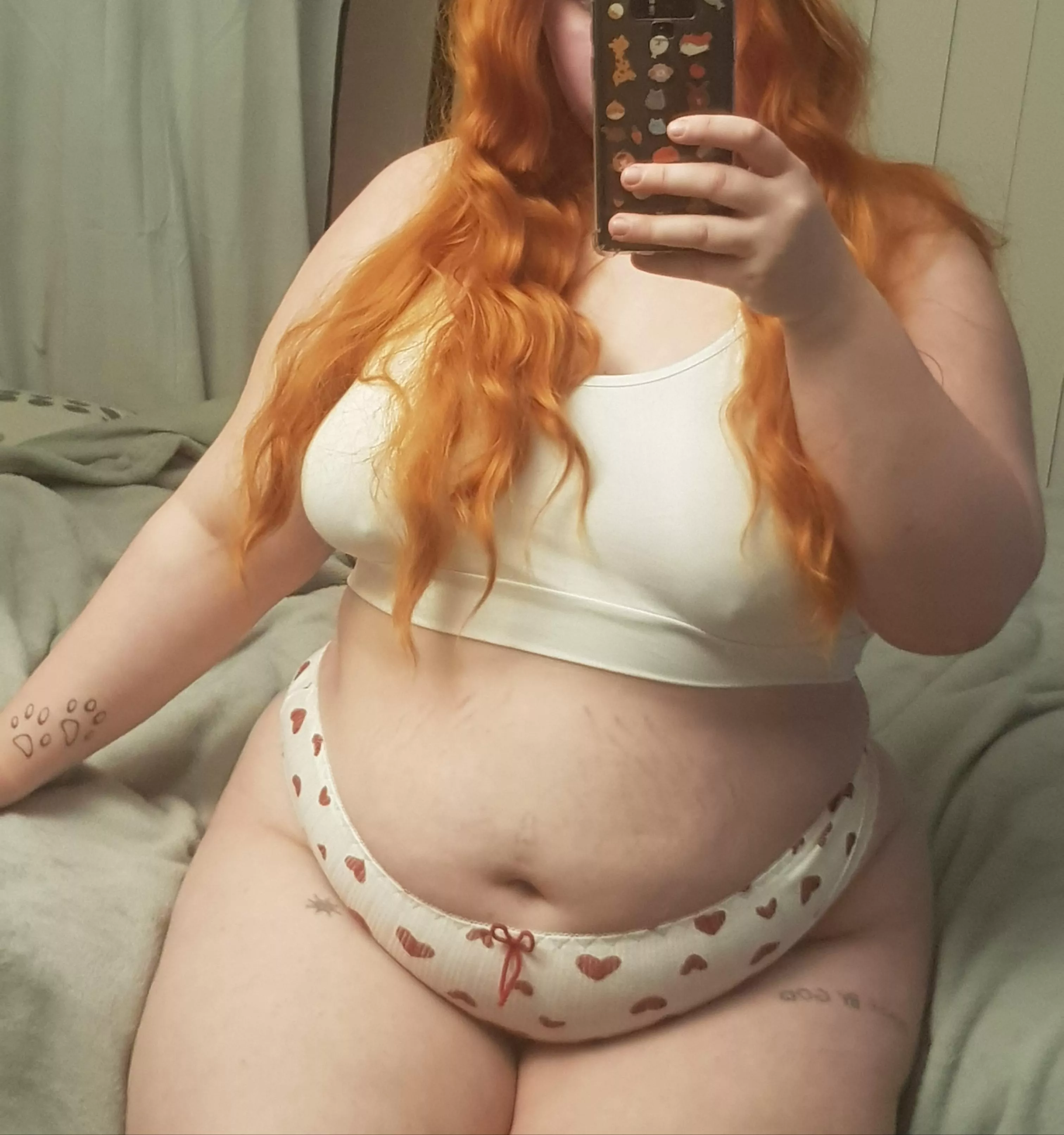 I love my curves, what do you think? ❤ posted by lemon_gingerr