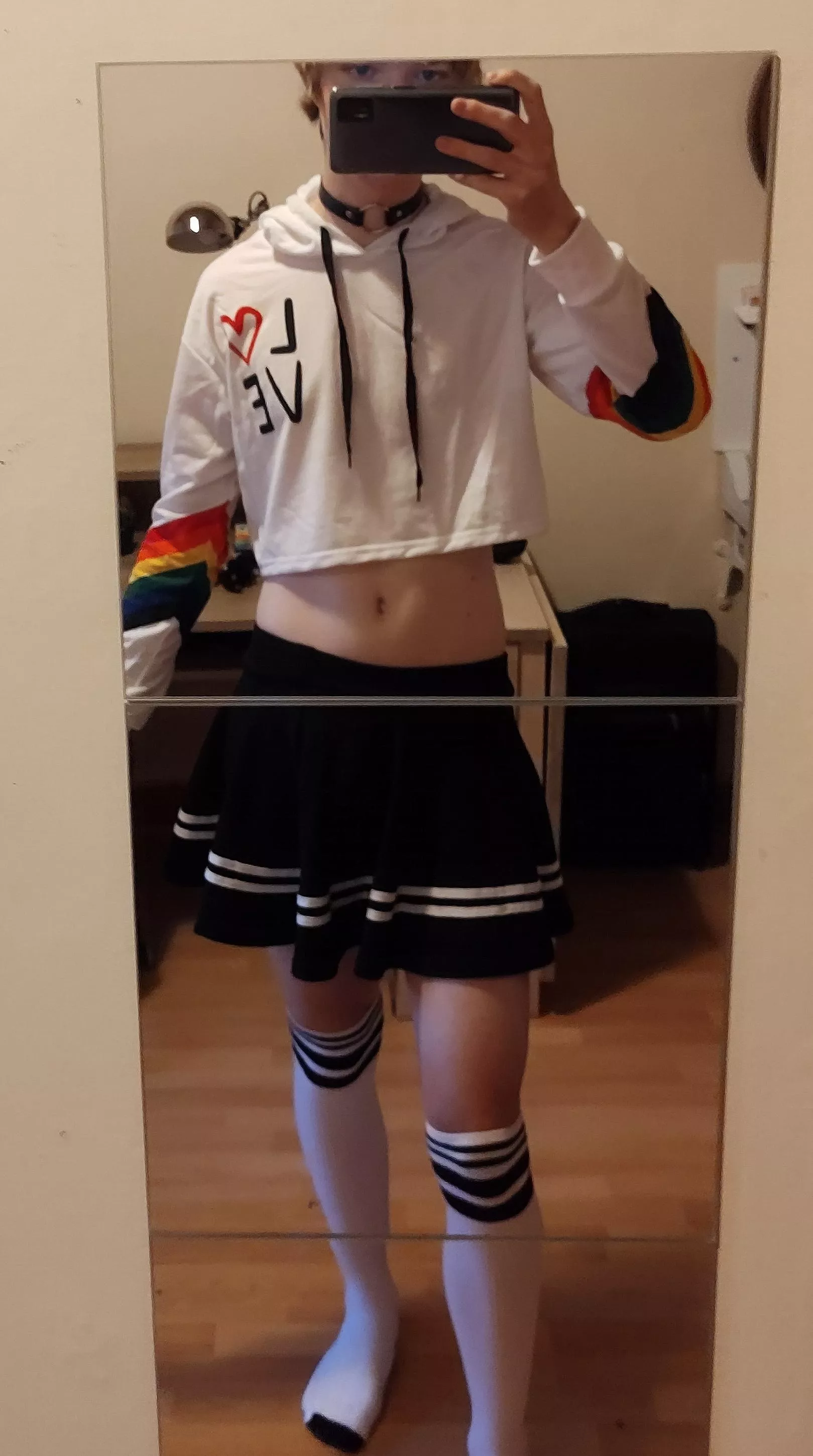 i love my new hoodie! posted by tuxiben