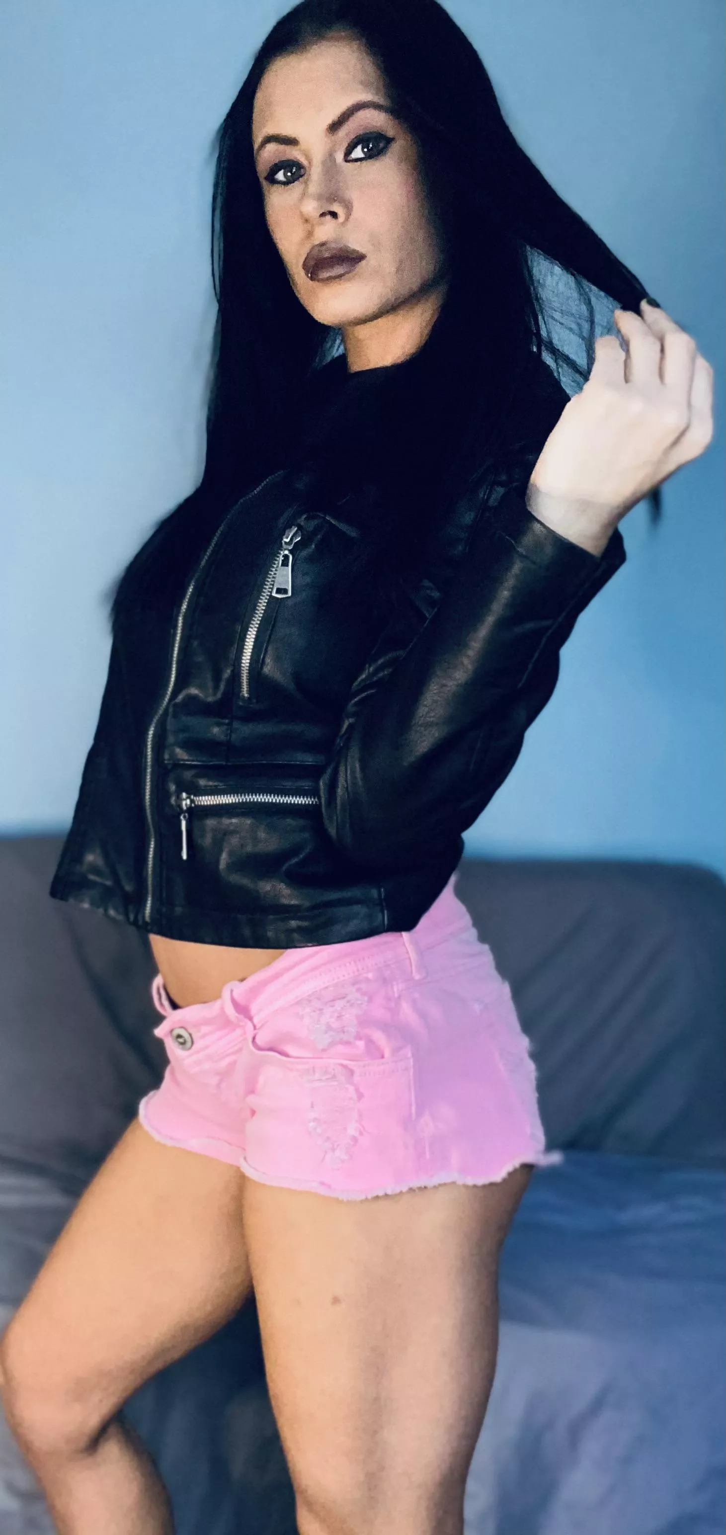 I love my new leather jacket 🖤 posted by RiahJadeXxx