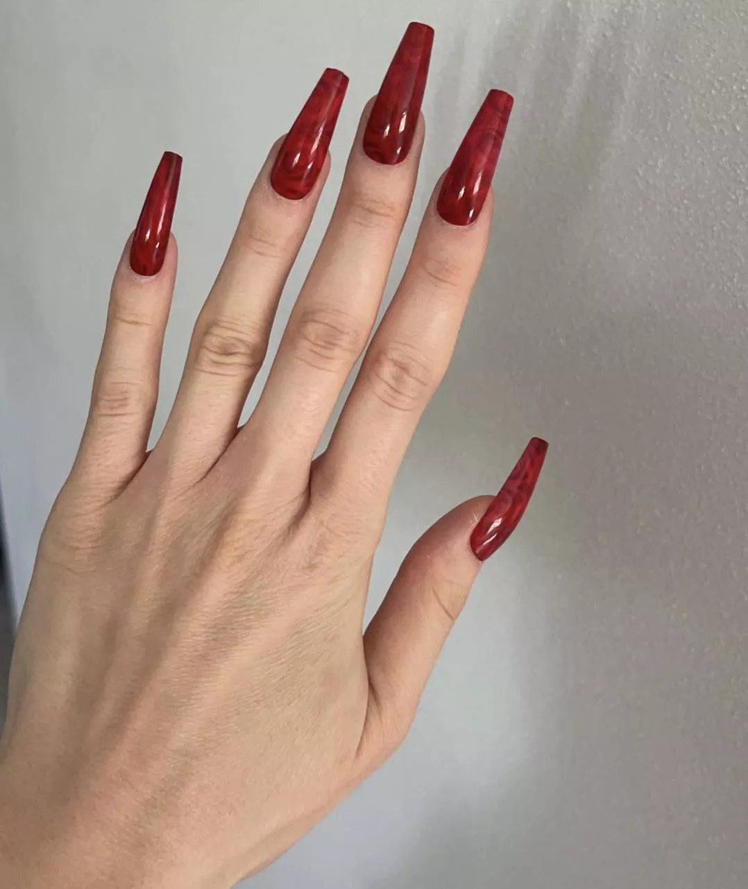 i love my red nailsðŸ˜˜ posted by charlotteventurax