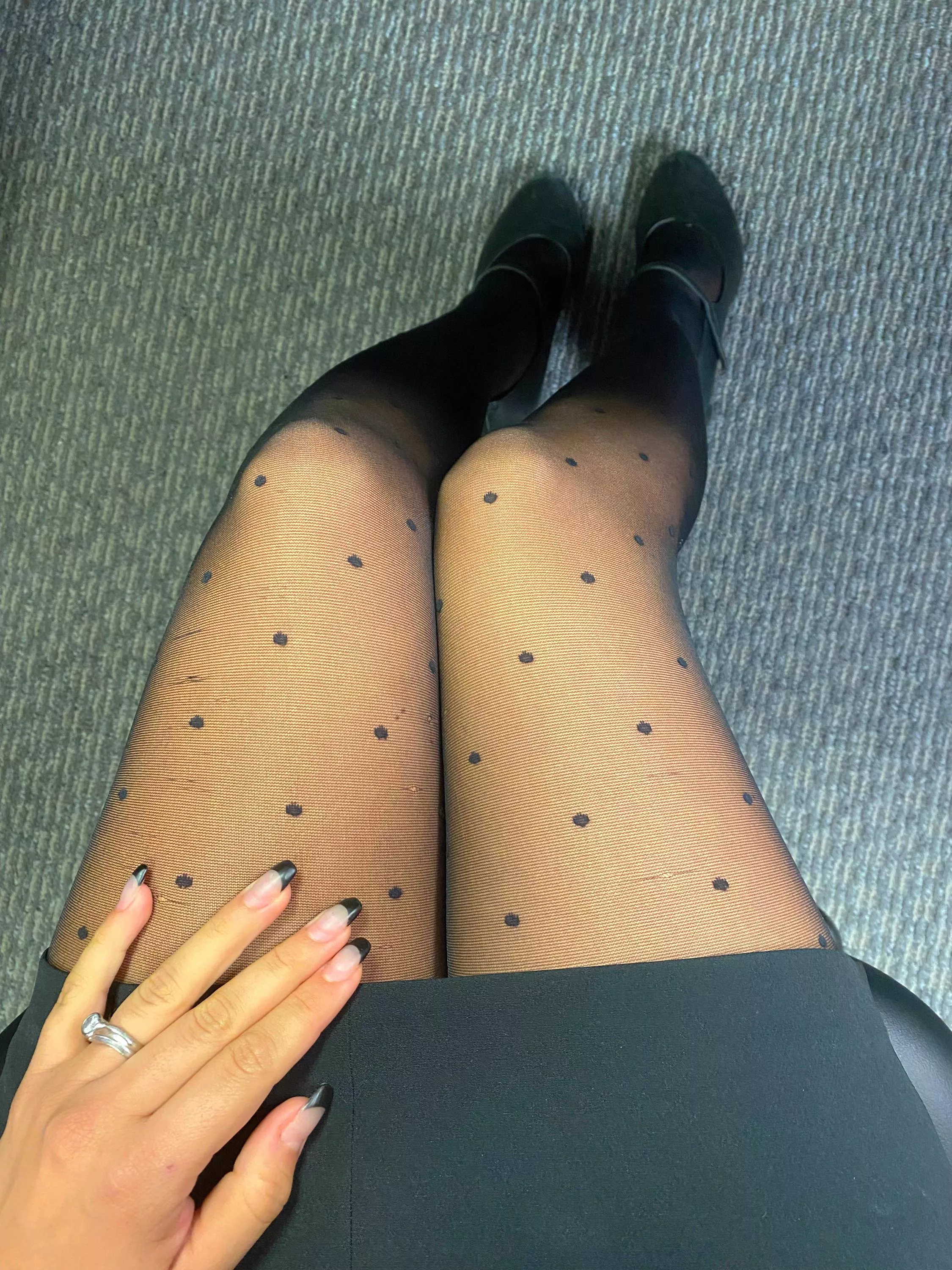 I love POLKA DOTS 🖤 posted by Latinawifepics2