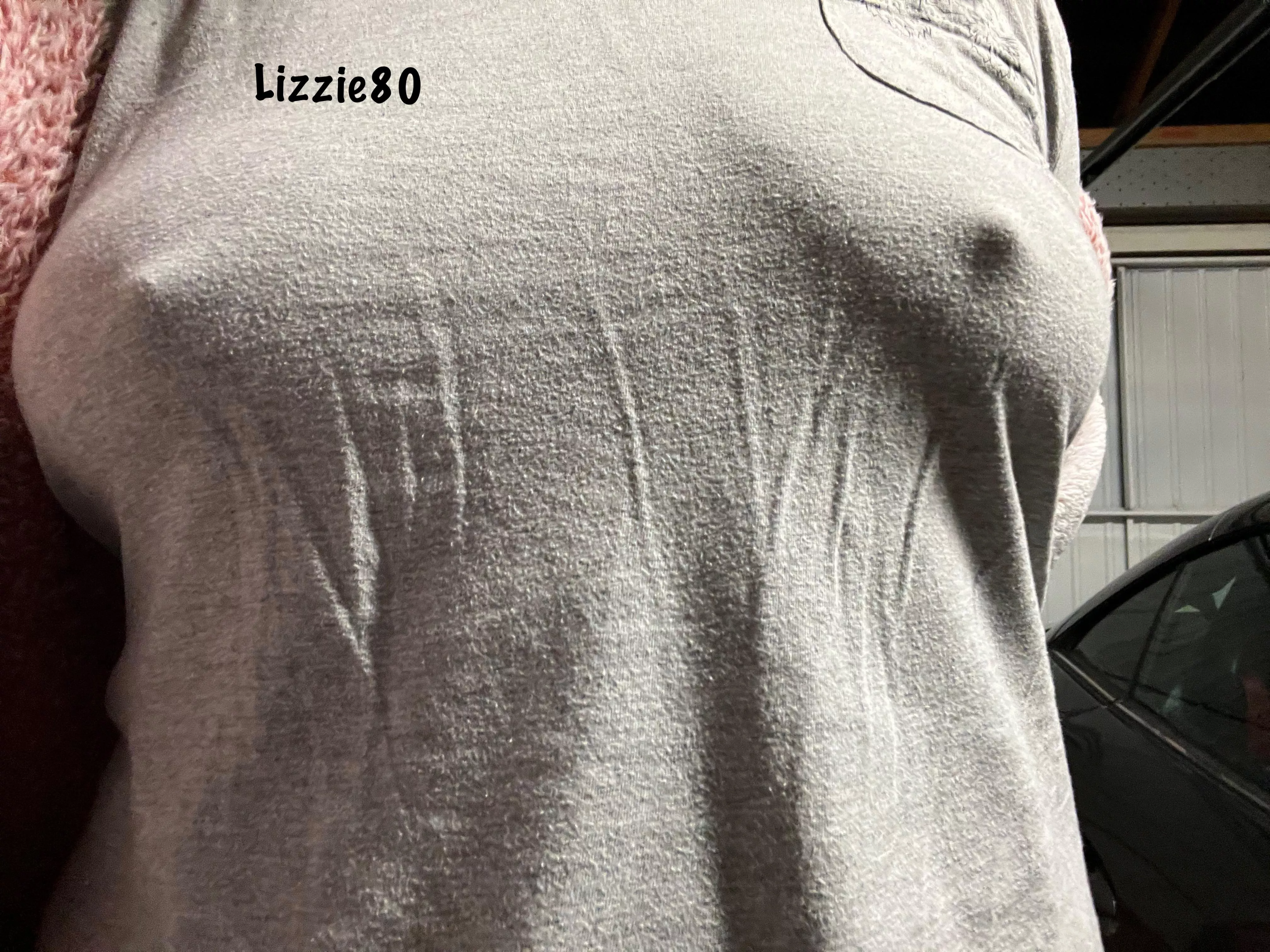 I love the shape of my boob with no bra on posted by 1980Lizzie80