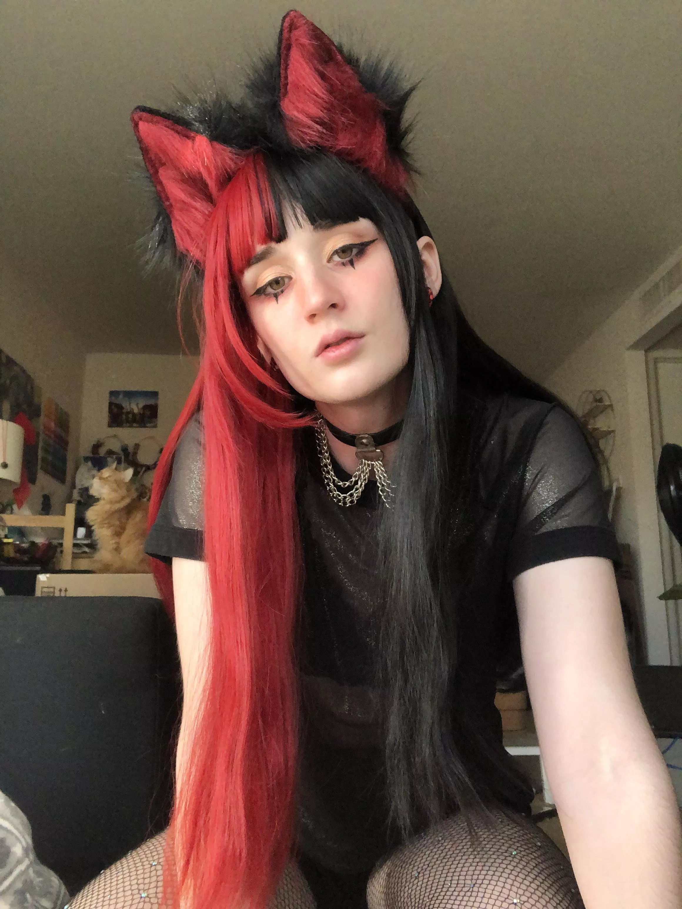 i love these new ears ❤️🖤 posted by sameow3