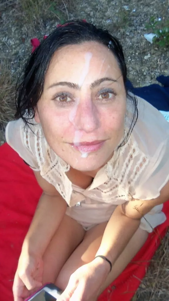 I love this woman. It’s so obvious that she likes to get cum on her face posted by andfree01