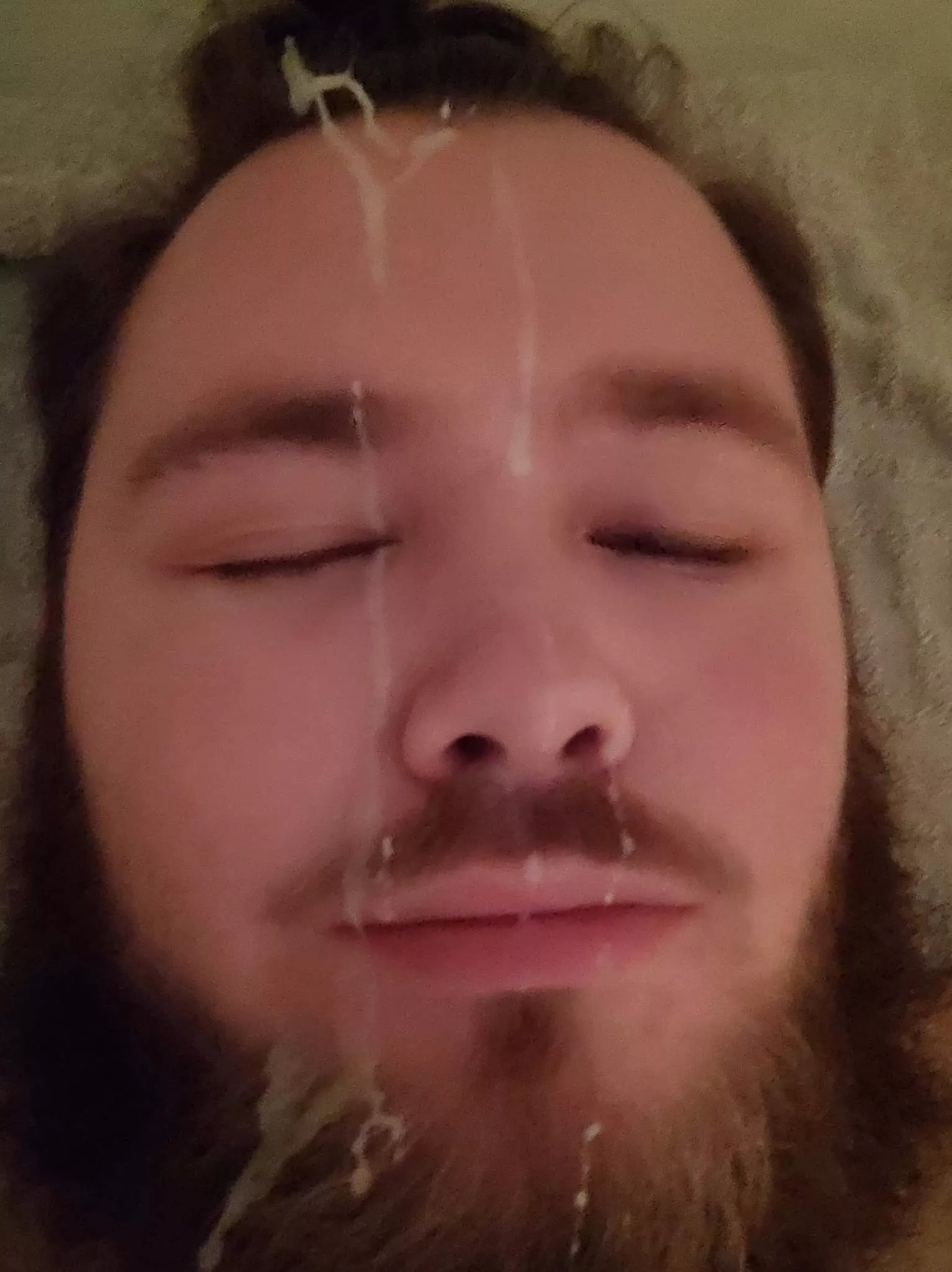 I love when he cum on my face 🥰💦 posted by hugoplum