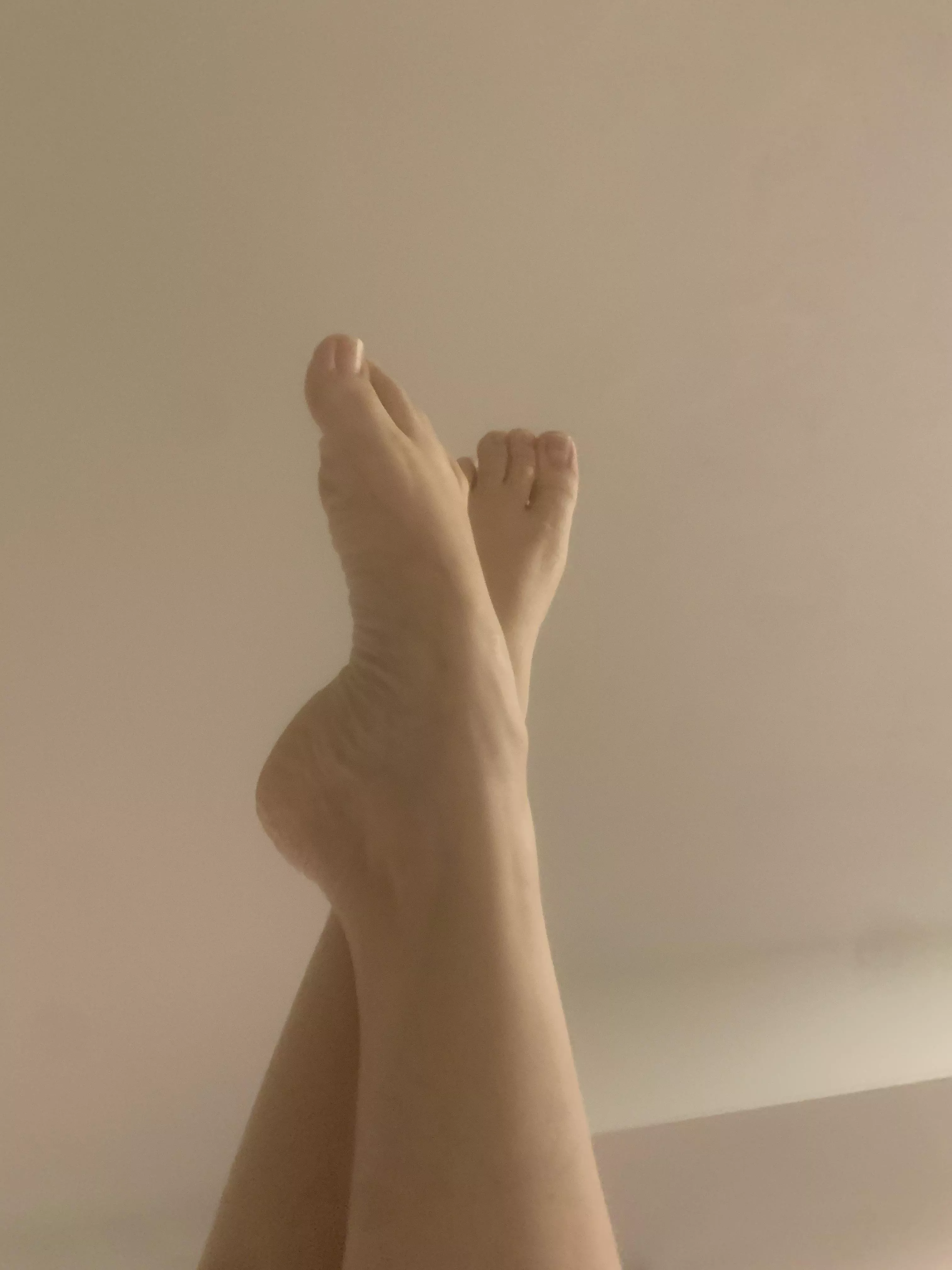 I love when you suck my toes 💦💋 posted by Pearlygirls