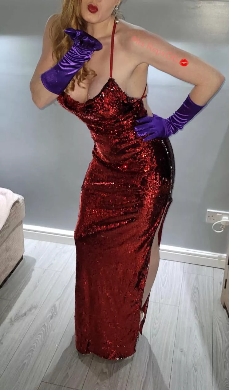 I loved dressing up as Jessica rabbit last night posted by MrsRepsOG