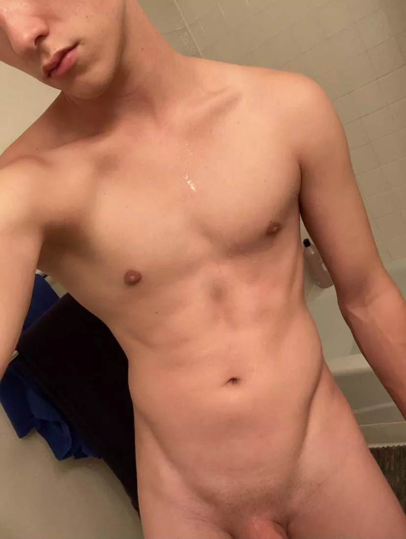 I may not be super ripped but I still think I’m pretty hot, what do you think? posted by Shy_Guy65