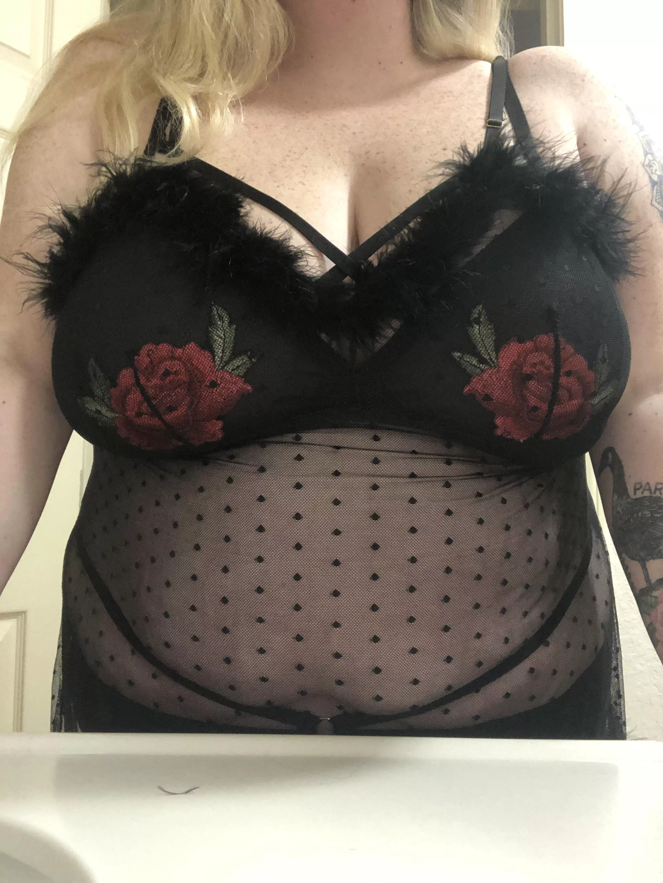 I mean who doesnâ€™t like titties, especially in a sexy bra posted by bbwcherrybomb