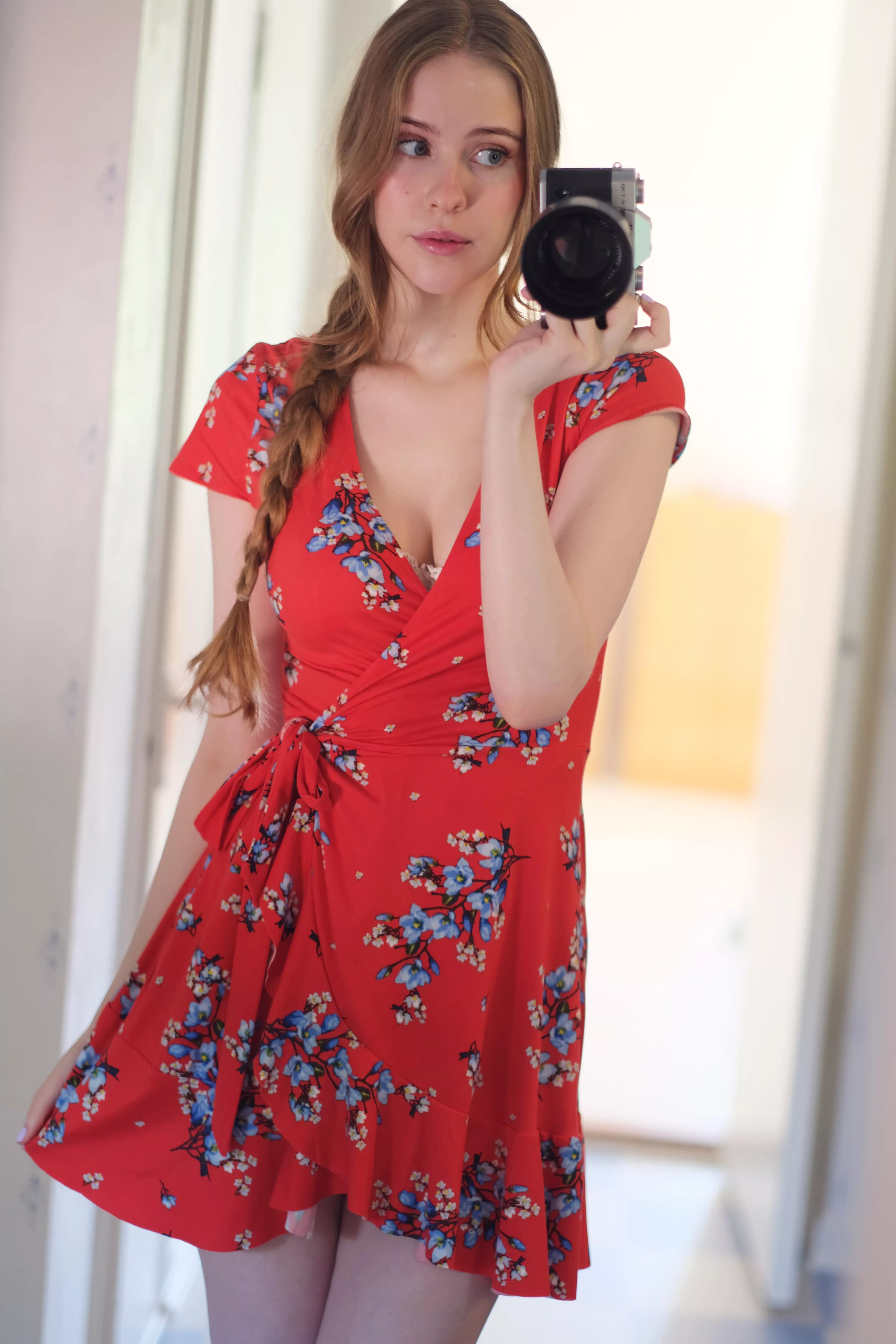 I need more sundresses! It’s my favorite :D posted by linneakaller