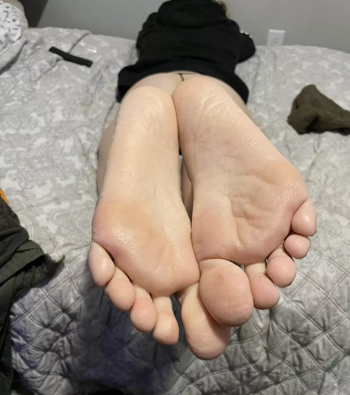 I need something creamy on my soles 😭 posted by MichelleToesansSoles