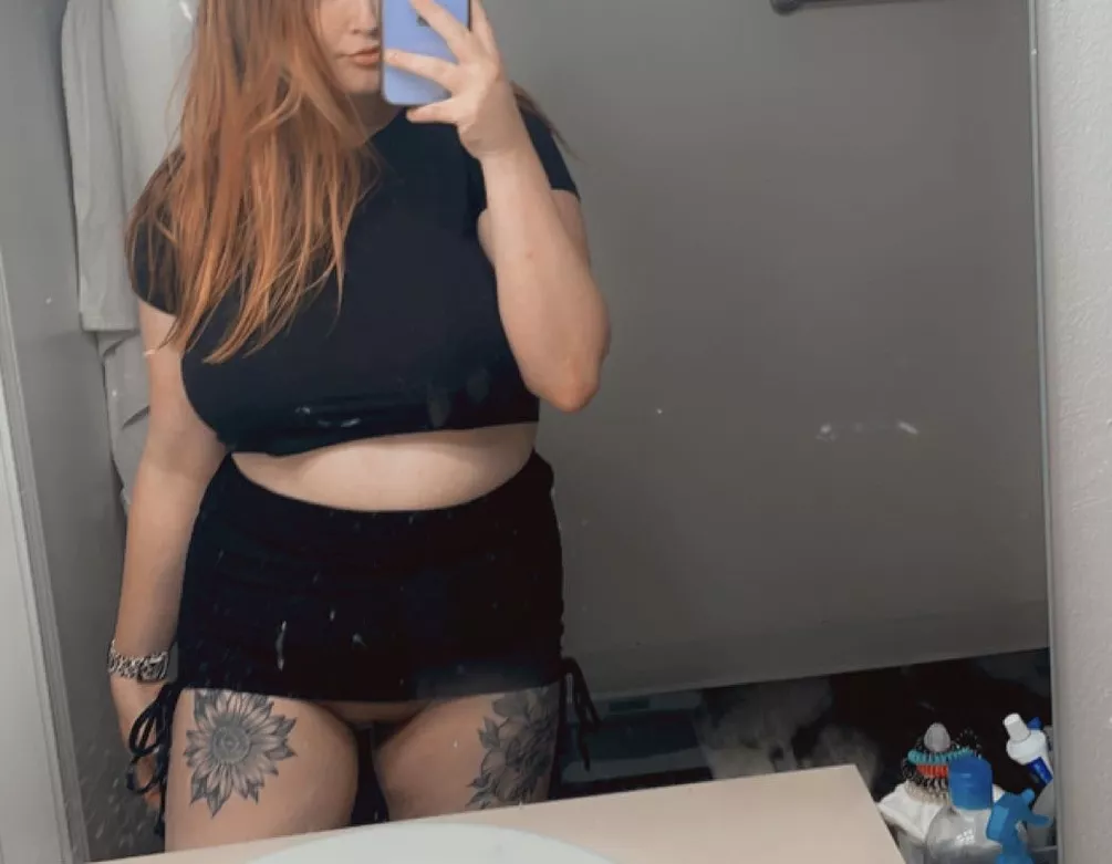 I need to clean the mirror, but my (23F) skirt won't stop riding up ðŸ˜ª posted by [deleted]