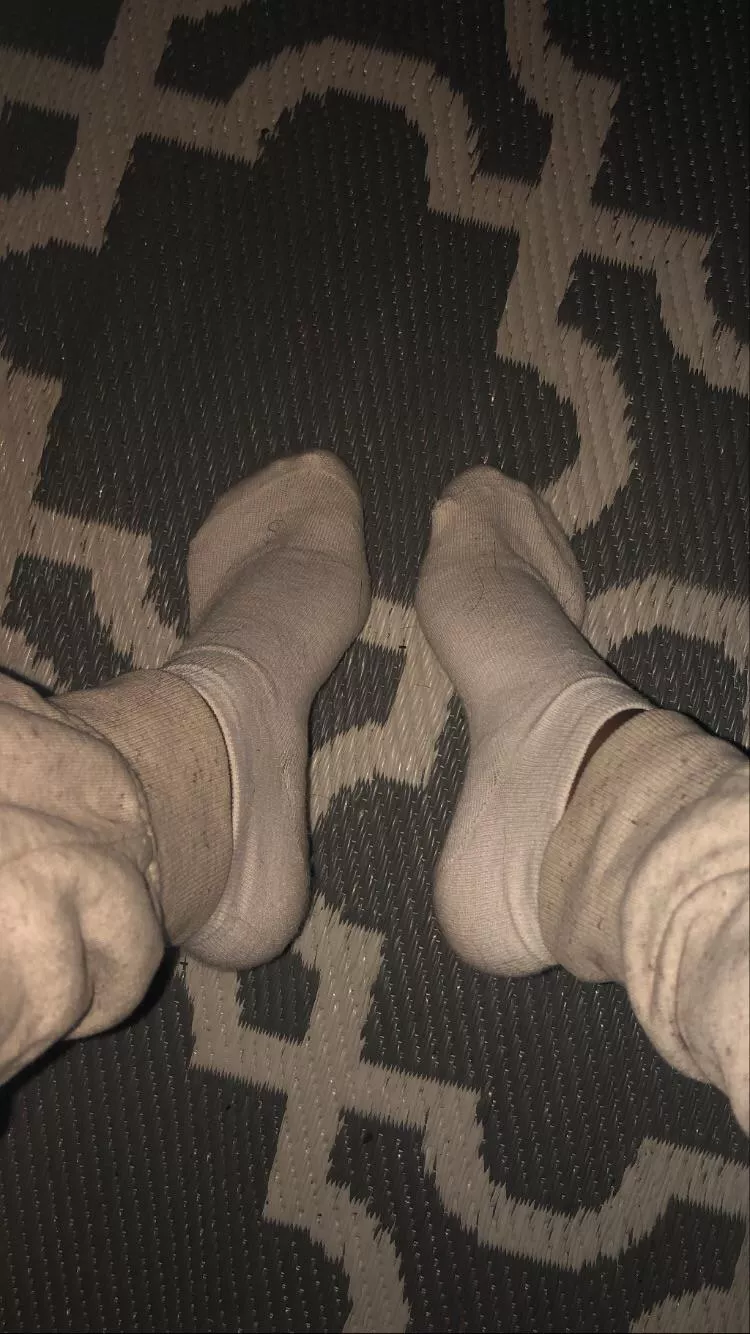 I rarely wear white socks âœ¨ posted by Apart-Wish