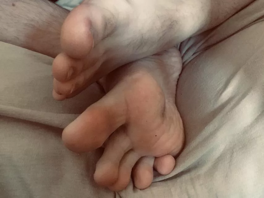 I see you staring at my sweaty, smelly gym feet, roomie... lucky for you, I’ve always wanted to know what your tongue feels like. Get on your knees ;) posted by MyrosFeet