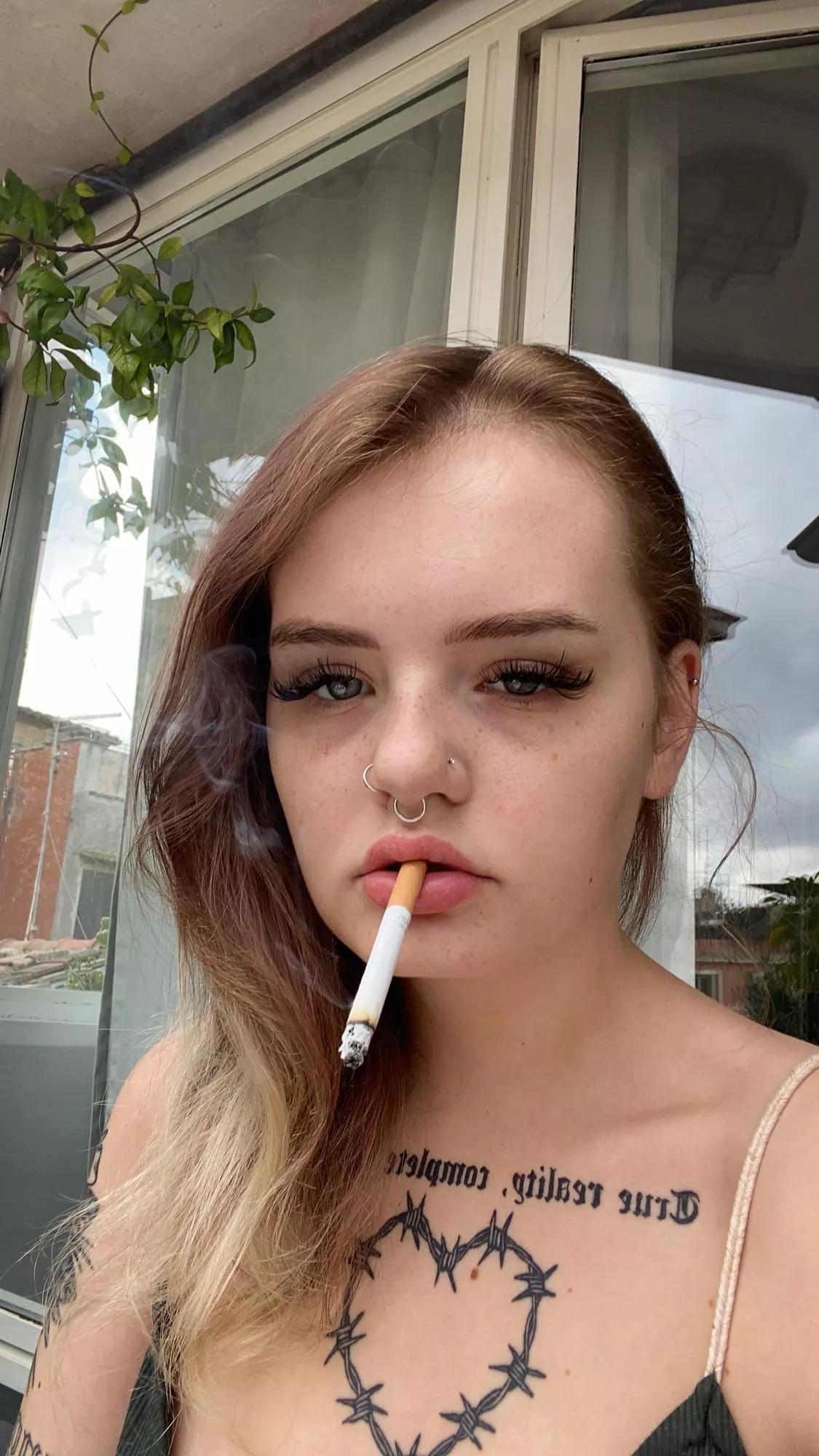 i think smoking is hot posted by barbwirefindomme