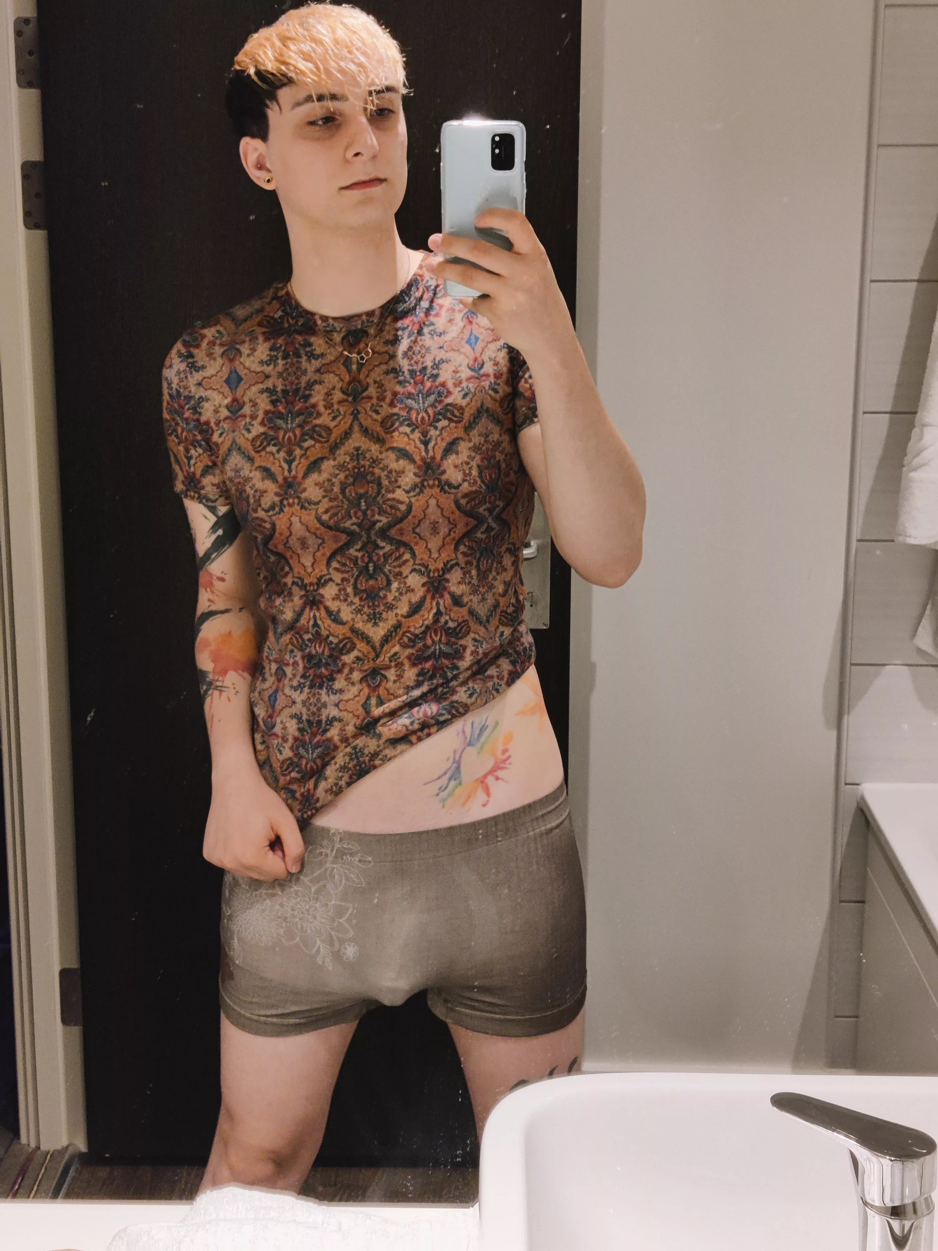 I very rarely wear boxers but these ones are super comfy posted by cda-x