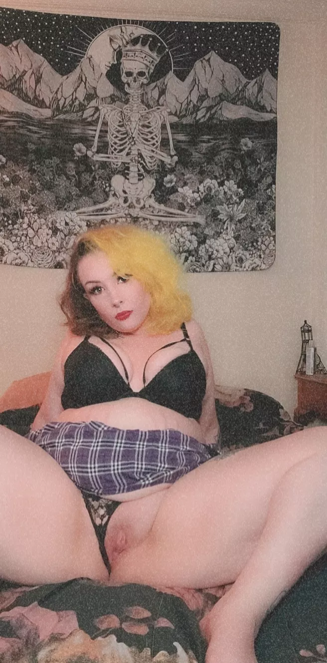 I wanna fuck a Reddit user, could you handle me? ðŸ¤ª posted by of_gothbabydoll