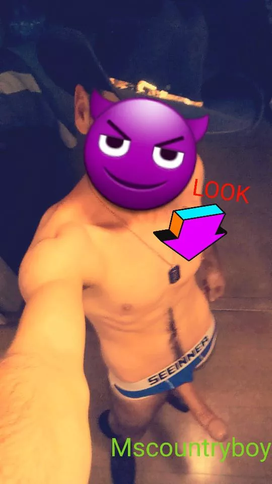 I wanna fucking breed my big dick very deep inside some hot asses😈😈 hit⬆️ of you want me to posted by Mscountryboy