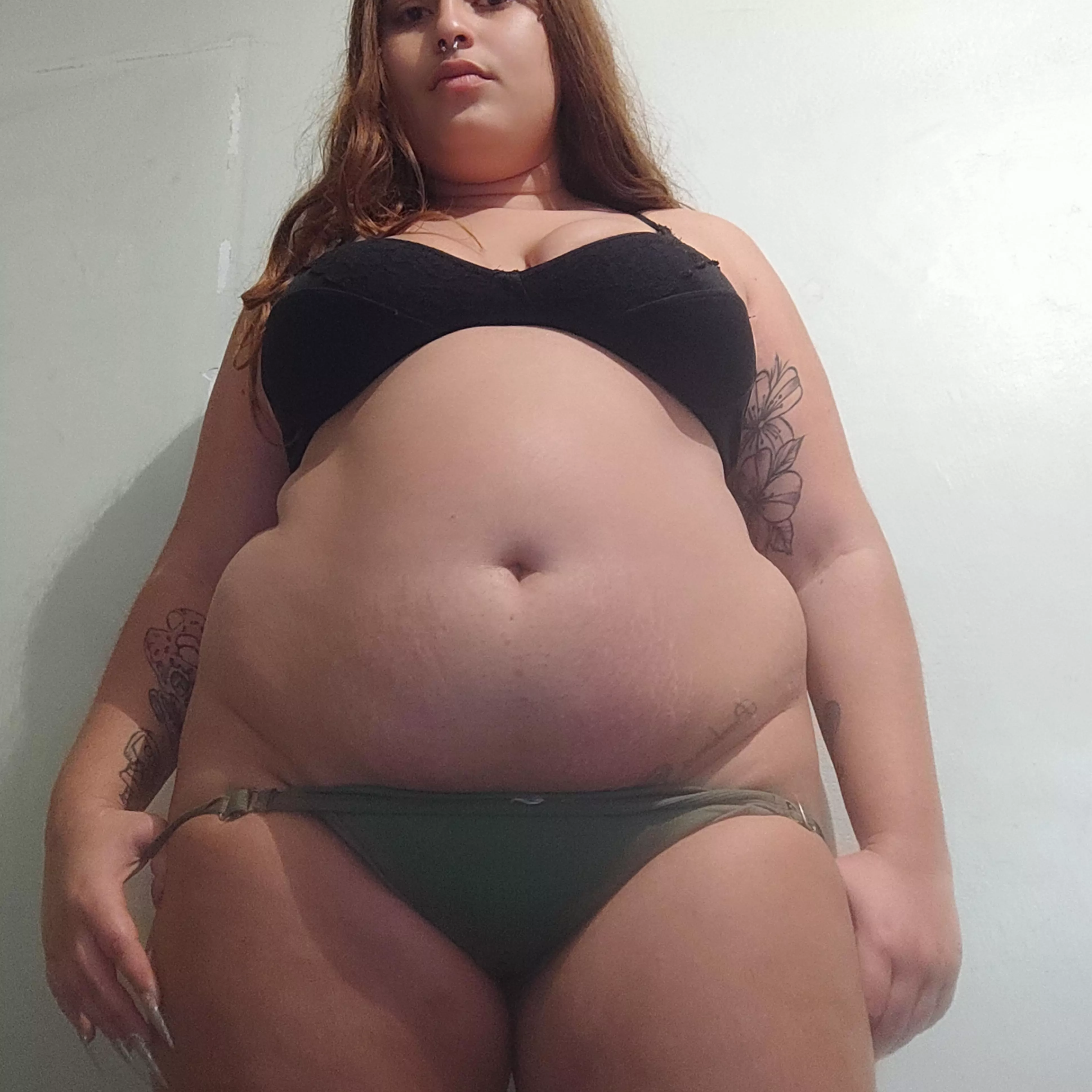 I want to reach my goal of 120 kilos I will make your penis explode with excitement ðŸ˜» posted by Dulcedemelon